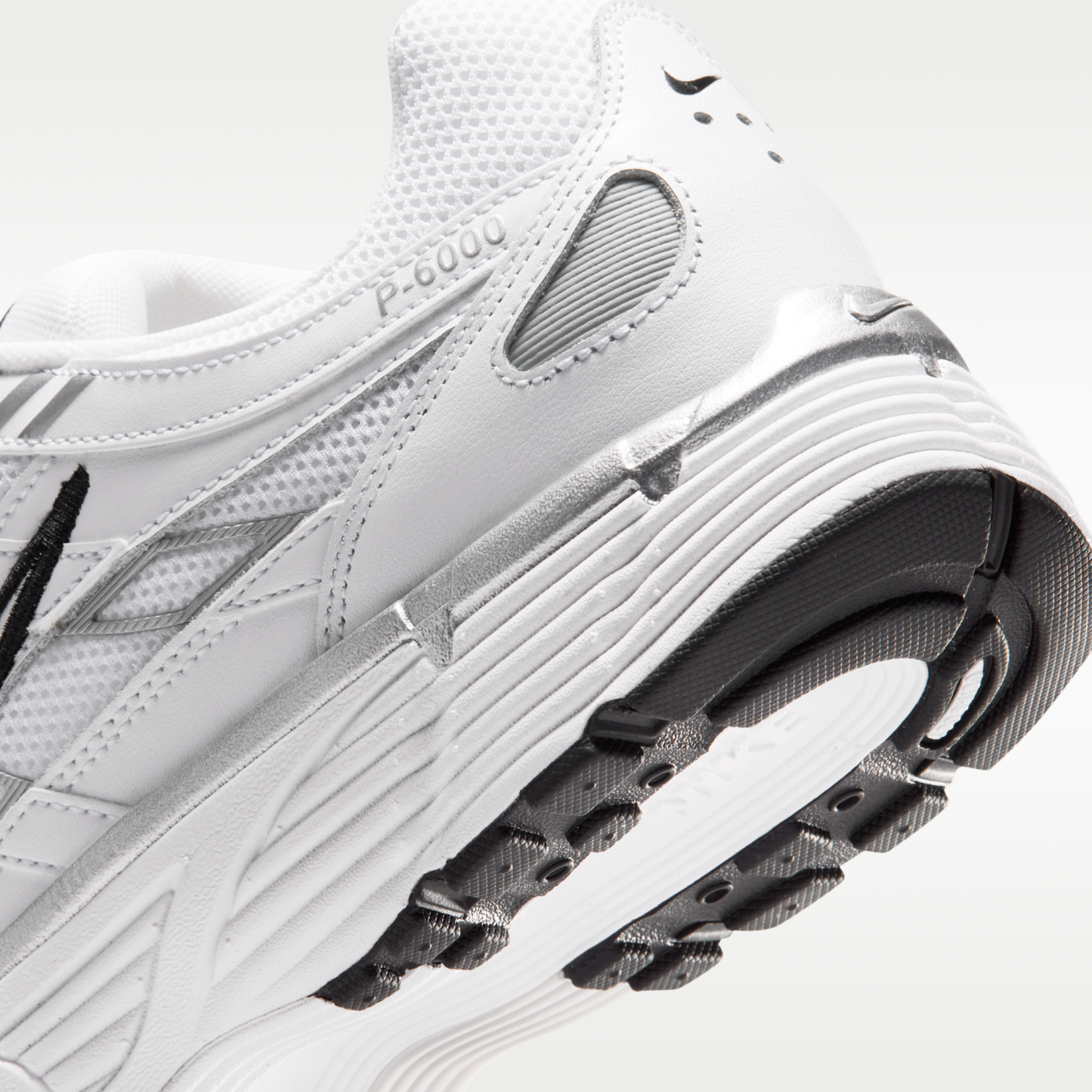 Nike P-6000 - Λευκό/Μαύρο/Metallic Silver - 8