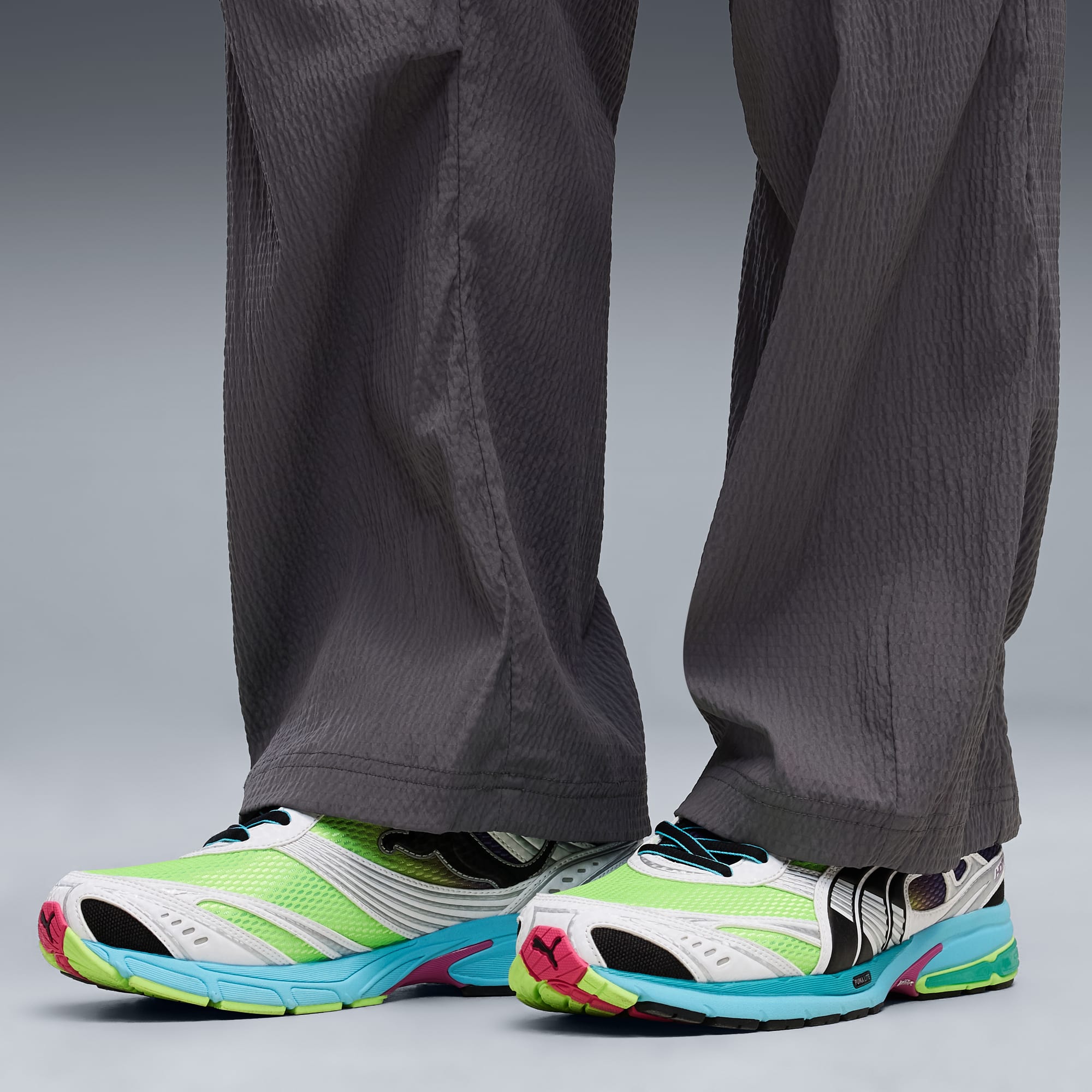 Homura OG Hyper Sneakers Unisex - Moonlit Violet-Green Glare