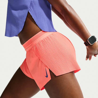 Nike AeroSwift - Nike AeroSwift Dri-FIT ADV Laufshorts mit mittelhohem Bund und Innenslip (Damen, ca. 7,5 cm)