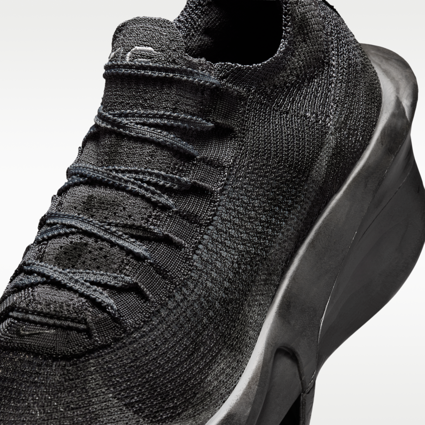 Nike Alphafly 3 "Run in Berlin" - Iron Grey/Off Noir/Metallic Silver/Light Smoke Grey - 7