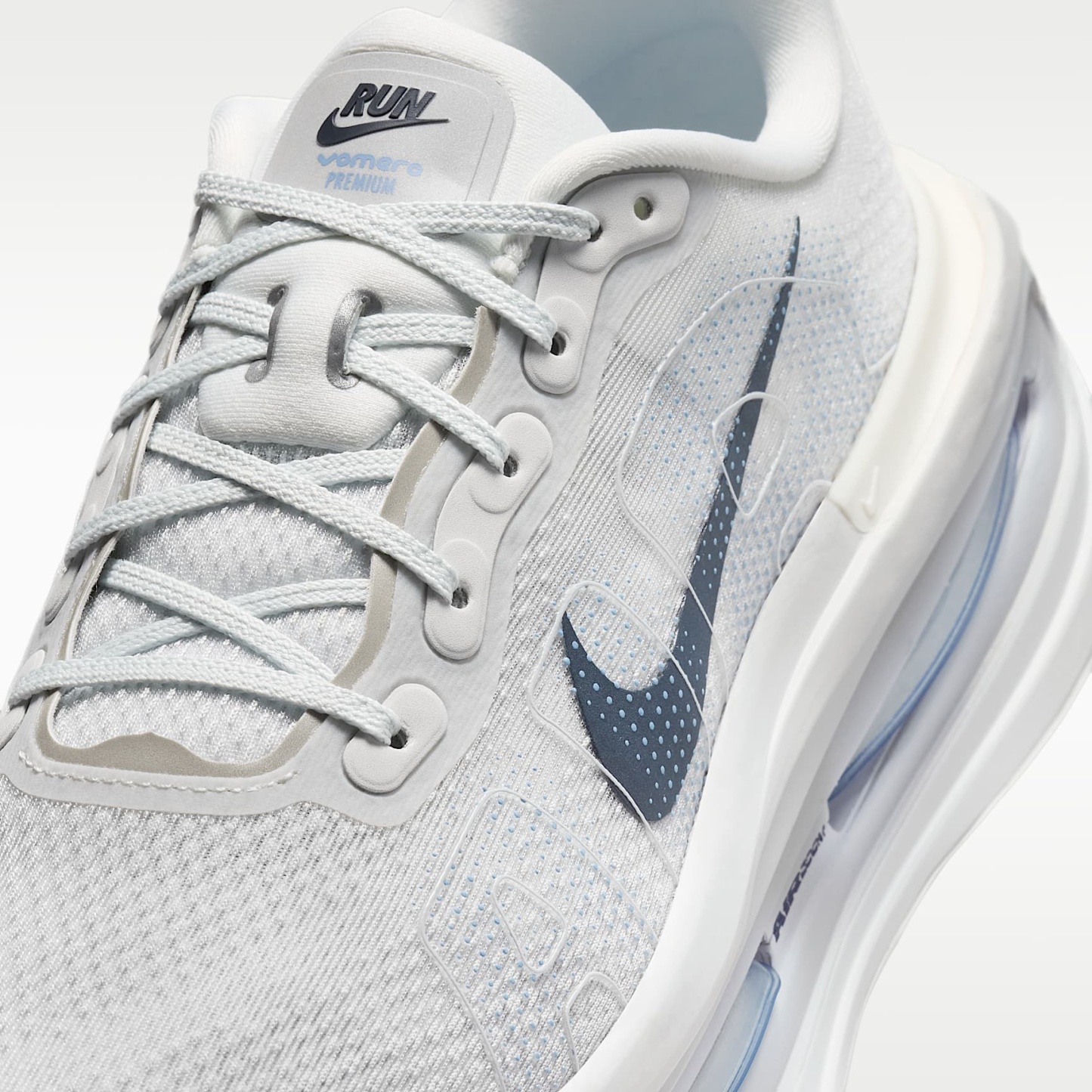 Nike Vomero Premium - Nike Vomero Premium Straßenlaufschuh (Herren)