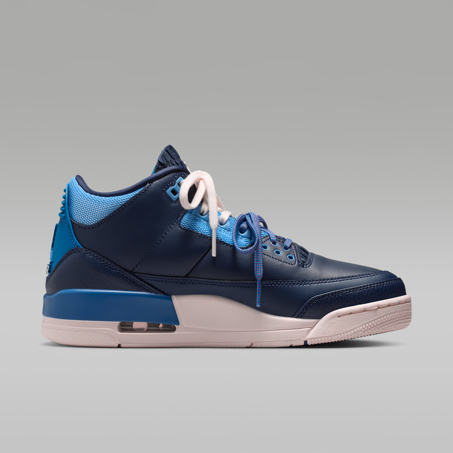 Air Jordan 3 Retro "Sport Renaissance" - Obsidian/Track Red/Chalk/Chalk - 3