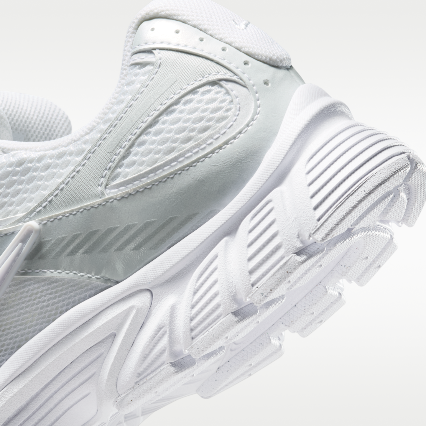 Nike V5 RNR - Λευκό/Μαύρο/Metallic Silver/Λευκό - 8