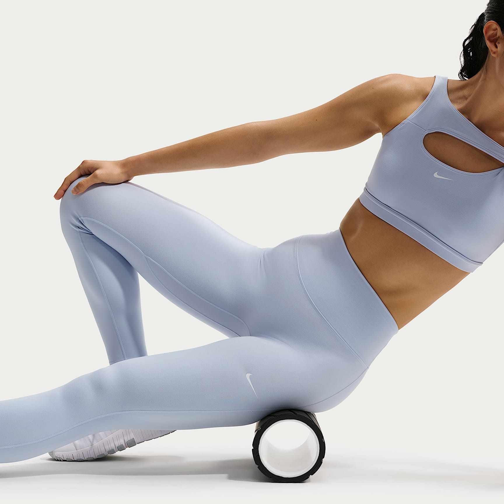 Nike One mit nahtloser Vorderseite - Nike One Leggings in voller Länge mit nahtloser Vorderseite und hohem Bund (Damen)