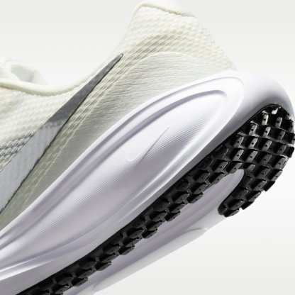 Nike Revolution 8 - Sail/Λευκό/Μαύρο/Metallic Silver - 8