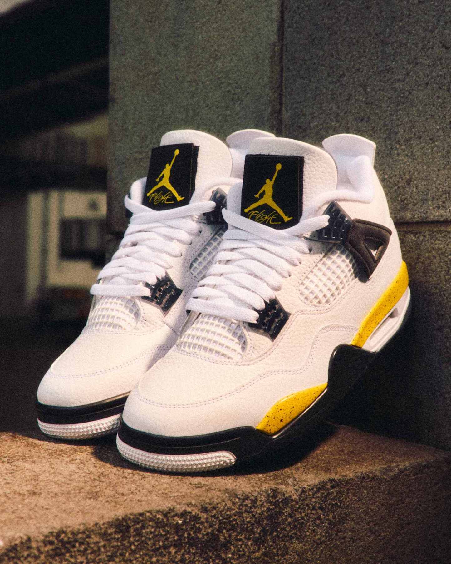 Air Jordan 4 Retro "Tour Yellow" - Λευκό/Dark Blue Grey/Μαύρο/Tour Yellow - 11