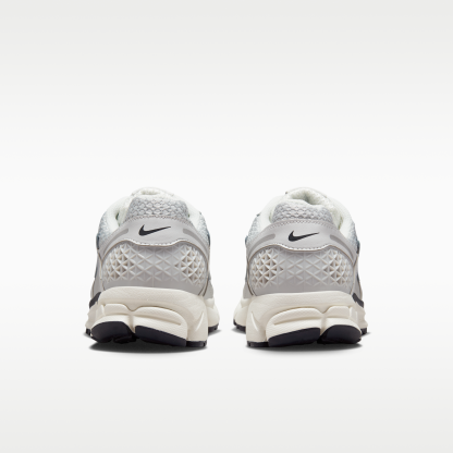 Nike Zoom Vomero 5 - Photon Dust/Gridiron/Sail/Chrome - 6