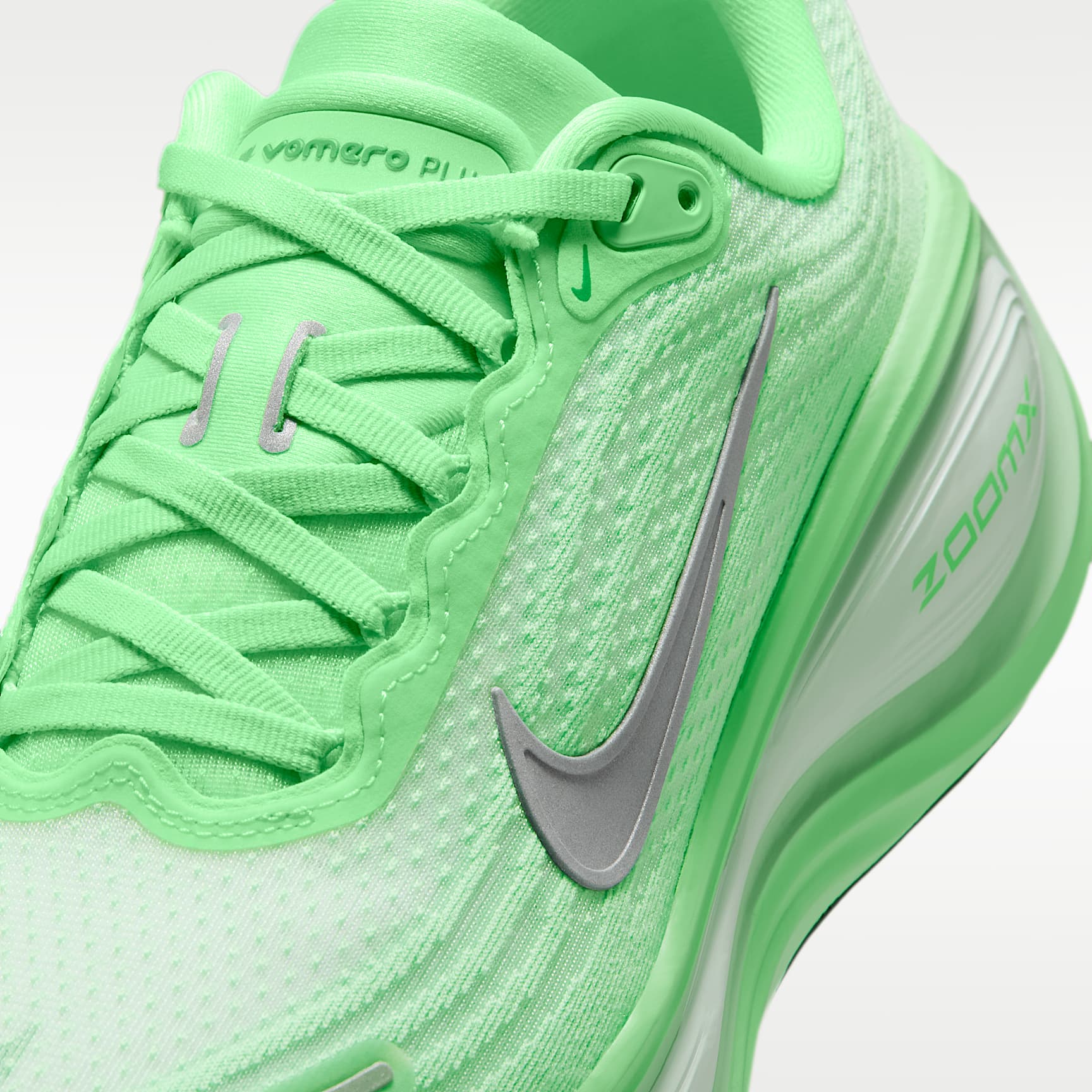 Nike Vomero Plus - Nike Vomero Plus Straßenlaufschuh (Damen)