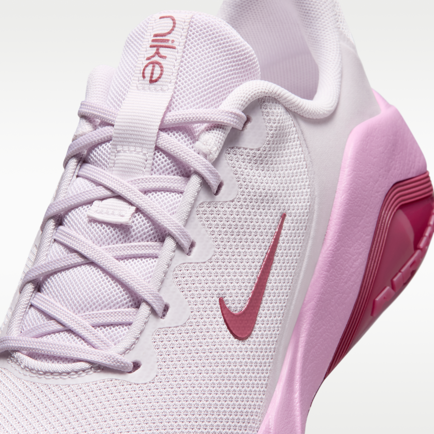 Nike Bella 7 - Bleached Lilac/Light Magenta/Pink Smoke - 7