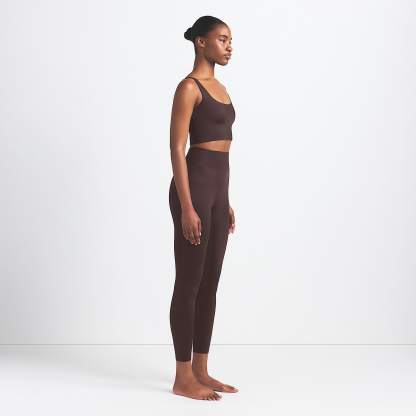 NikeSKIMS Satin Shine - NikeSKIMS Satin Shine Leggings mit hohem Bund (66 cm, Damen)