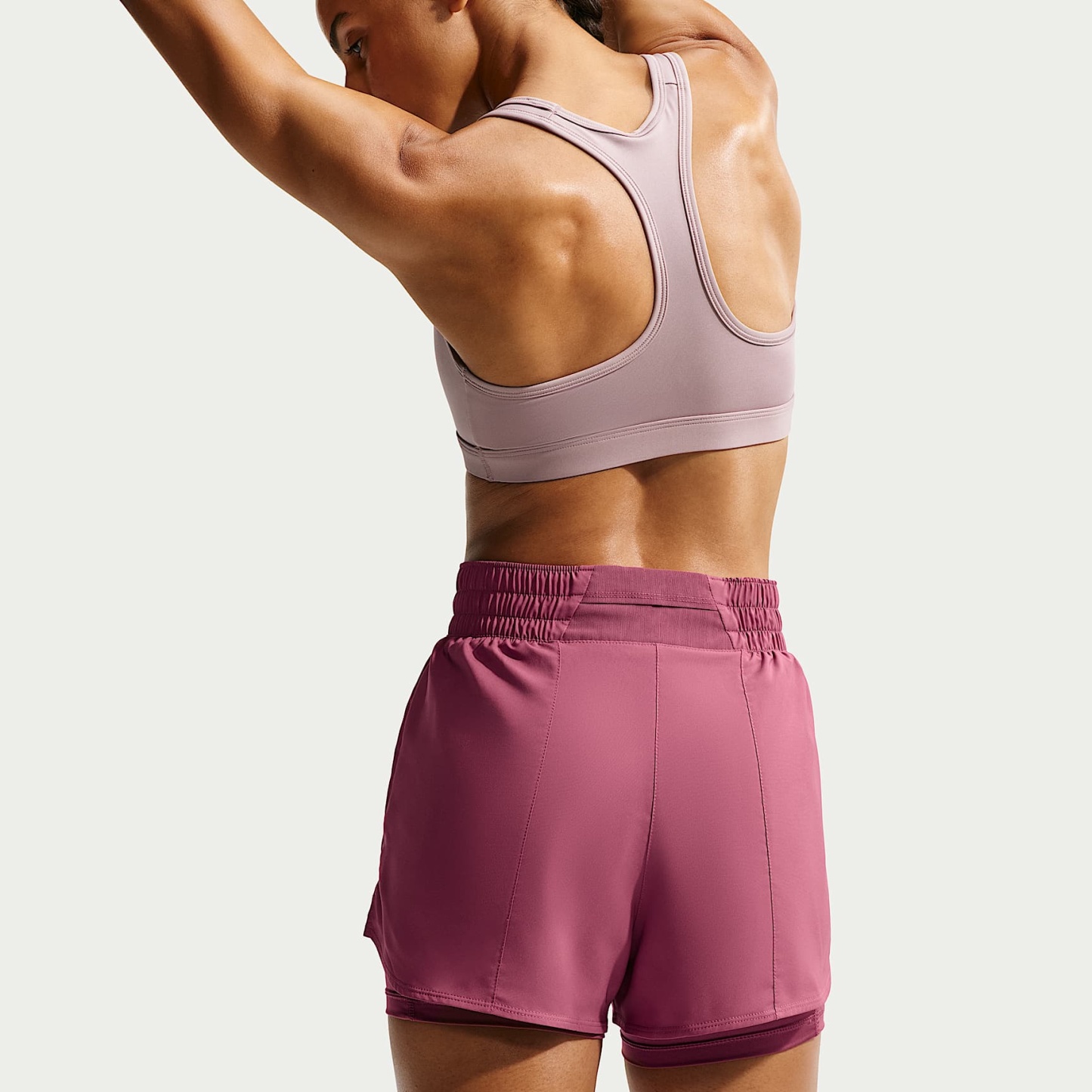 Nike One - Nike One Dri-FIT 2-in-1-Shorts mit hohem Taillenbund für Damen (ca. 7,5 cm)