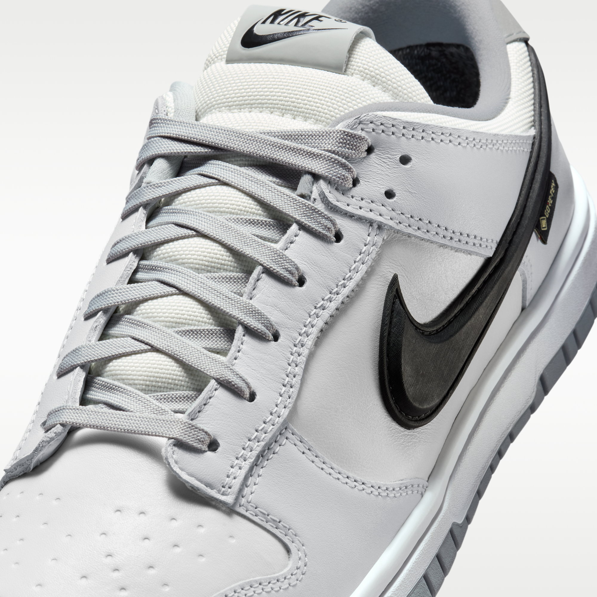 Nike Dunk Low GORE-TEX - Summit White/Off White/Light Smoke Grey/Μαύρο - 7