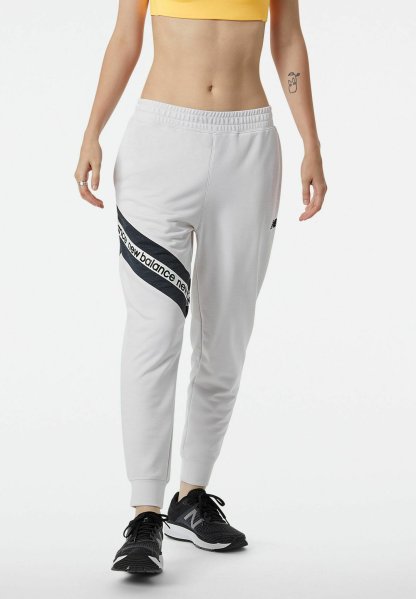 New Balance RELENTLESS TERRY JOGGER - Pantalones deportivos - sea salt