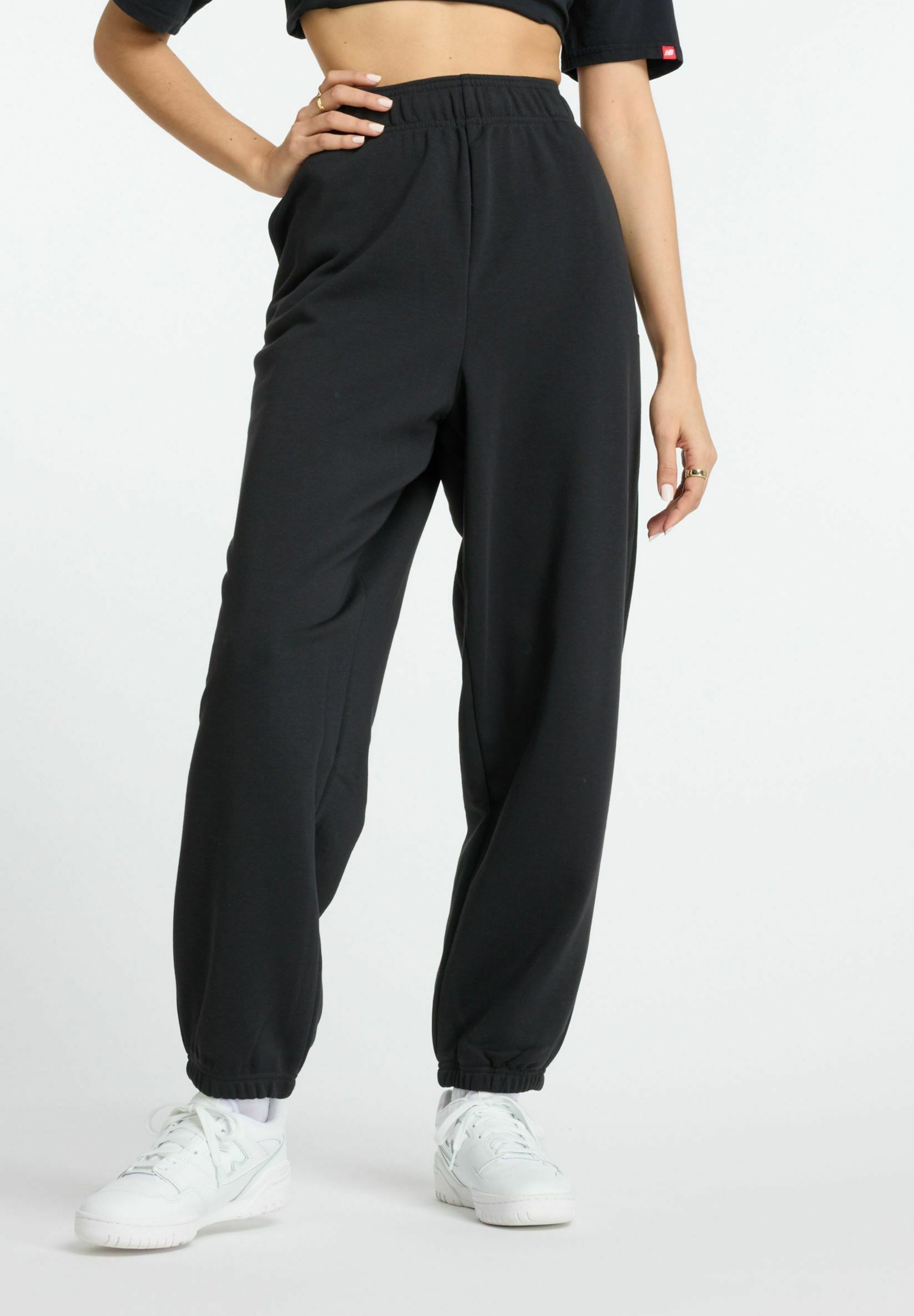 New Balance SPORT ESSENTIALS FRENCH TERRY JOGGER - Pantalones deportivos - black