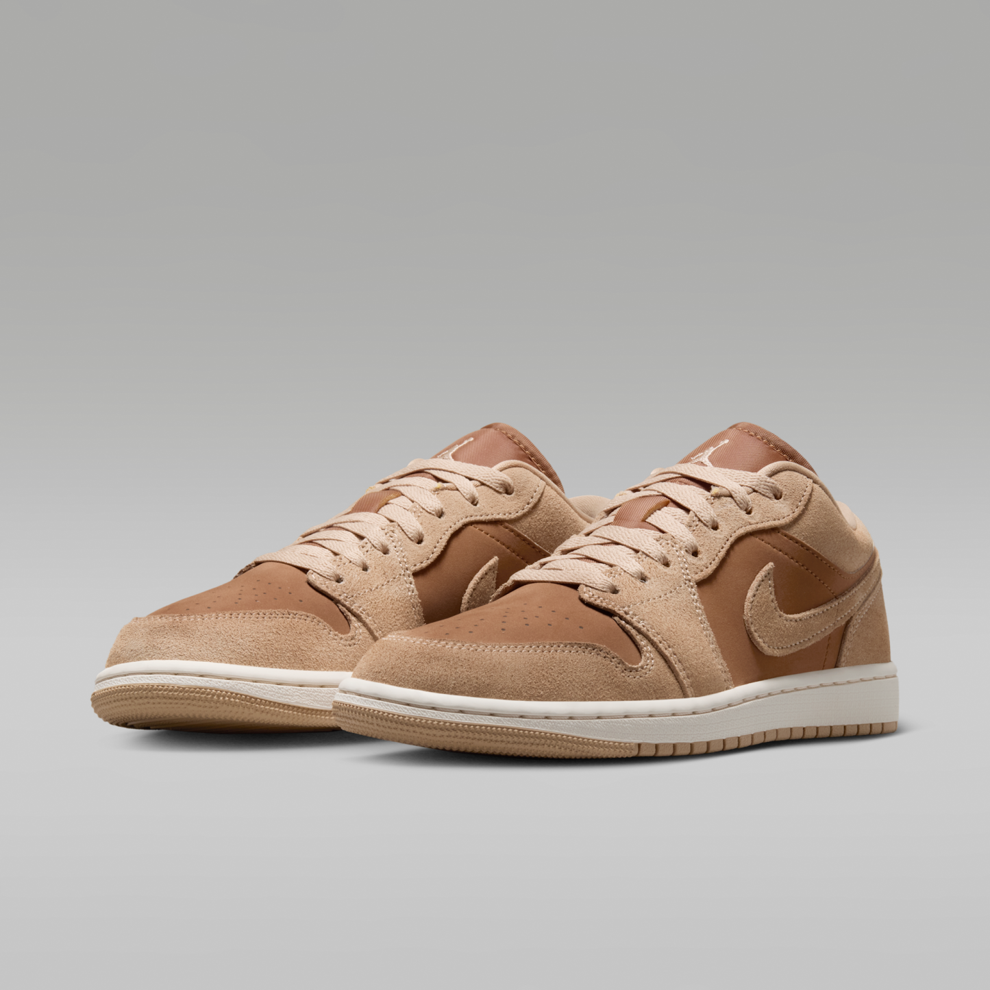 Air Jordan 1 Low - Legend Medium Brown/Chalk/Light British Tan - 5