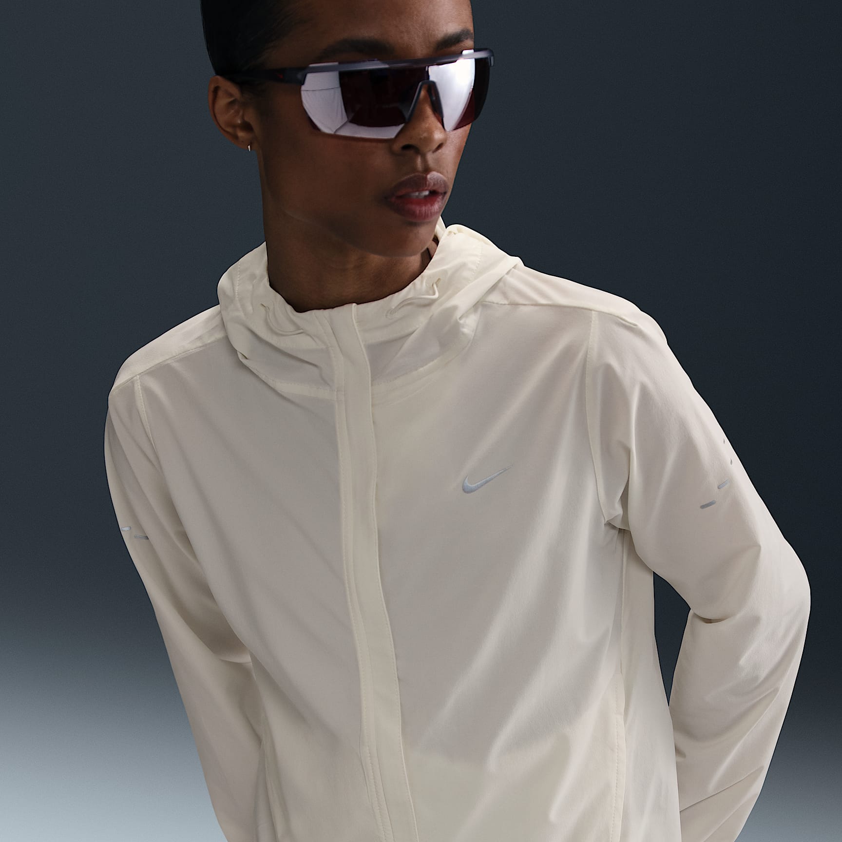 Nike Swift - Nike Swift verstaubare Repel-Laufjacke (Damen)