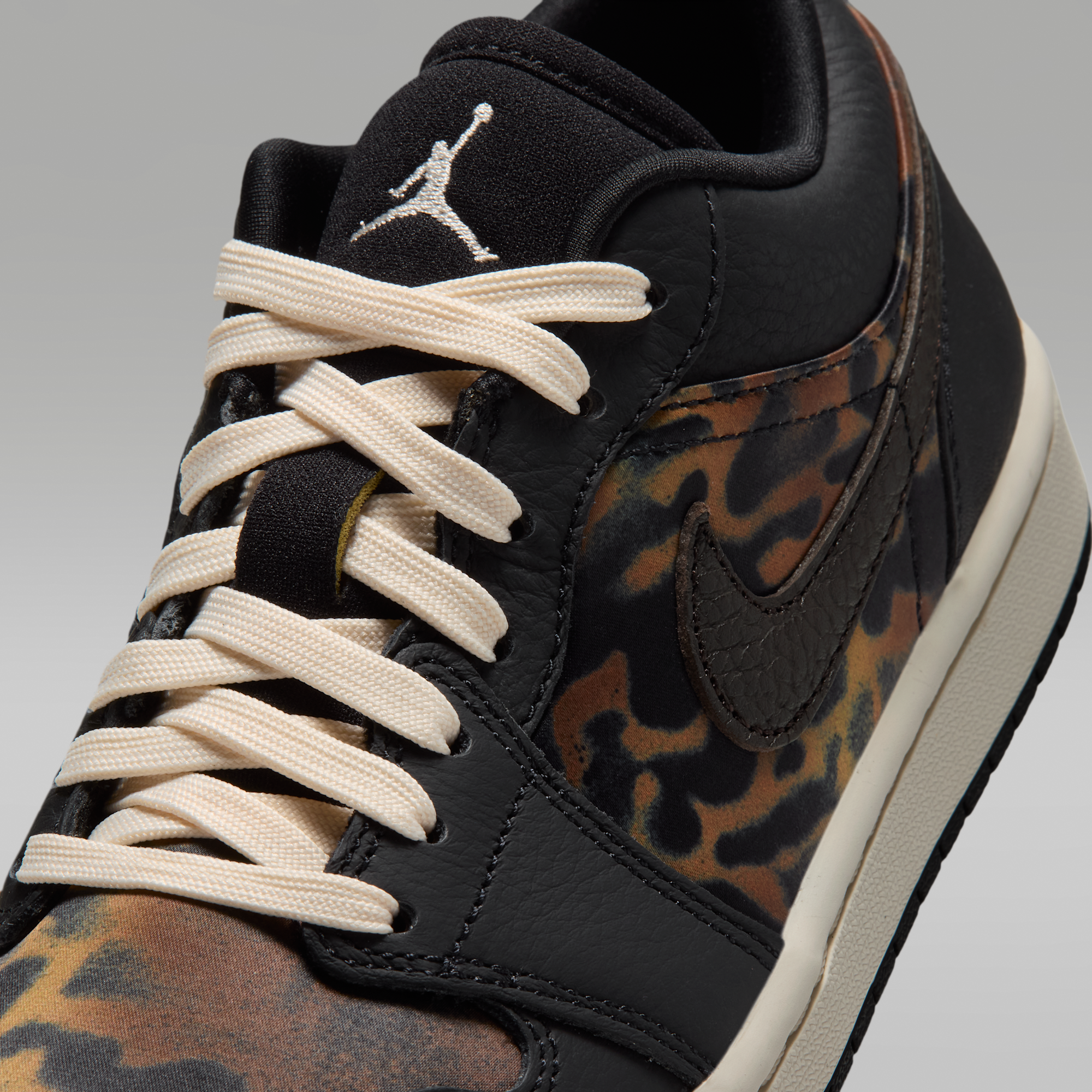Air Jordan 1 Low SE - Μαύρο/Velvet Brown/Chalk - 7
