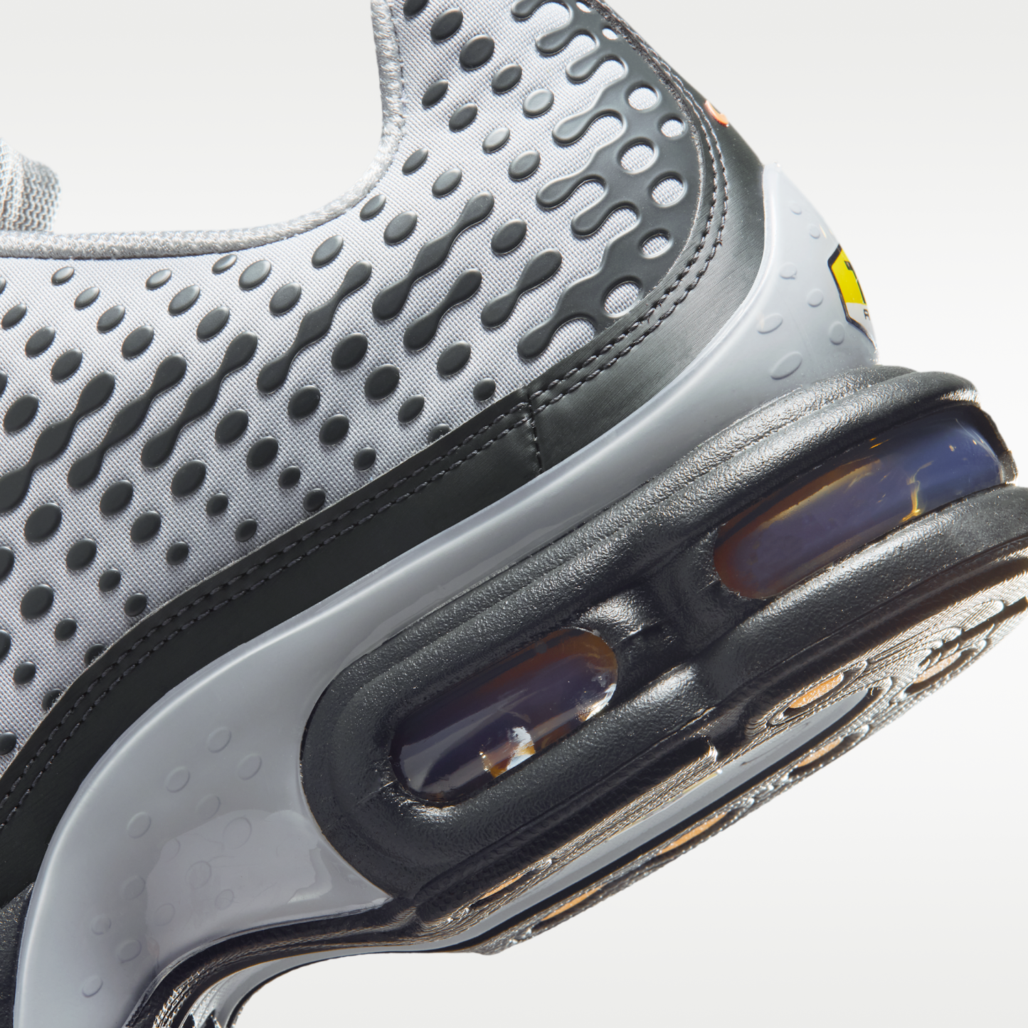 Nike Air Max Plus VII - Light Smoke Grey/Dark Smoke Grey/Hot Curry - 8