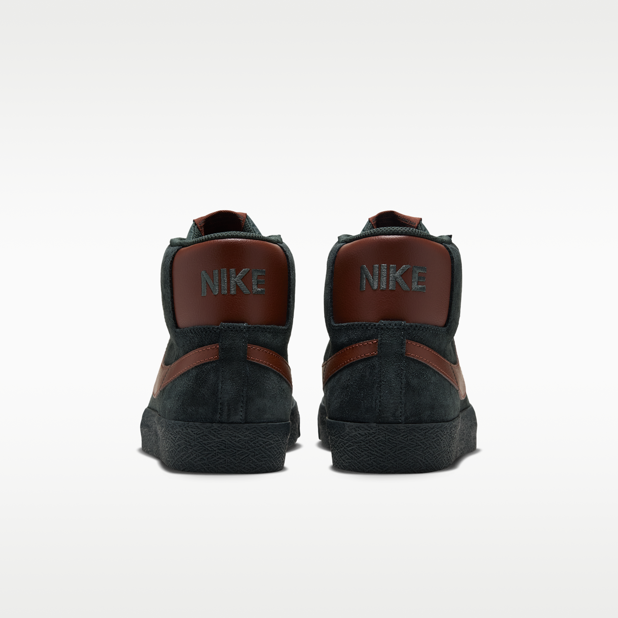 Nike SB Zoom Blazer Mid - Black Spruce/Black Spruce/Gum Medium Brown/Corduroy Brown - 6