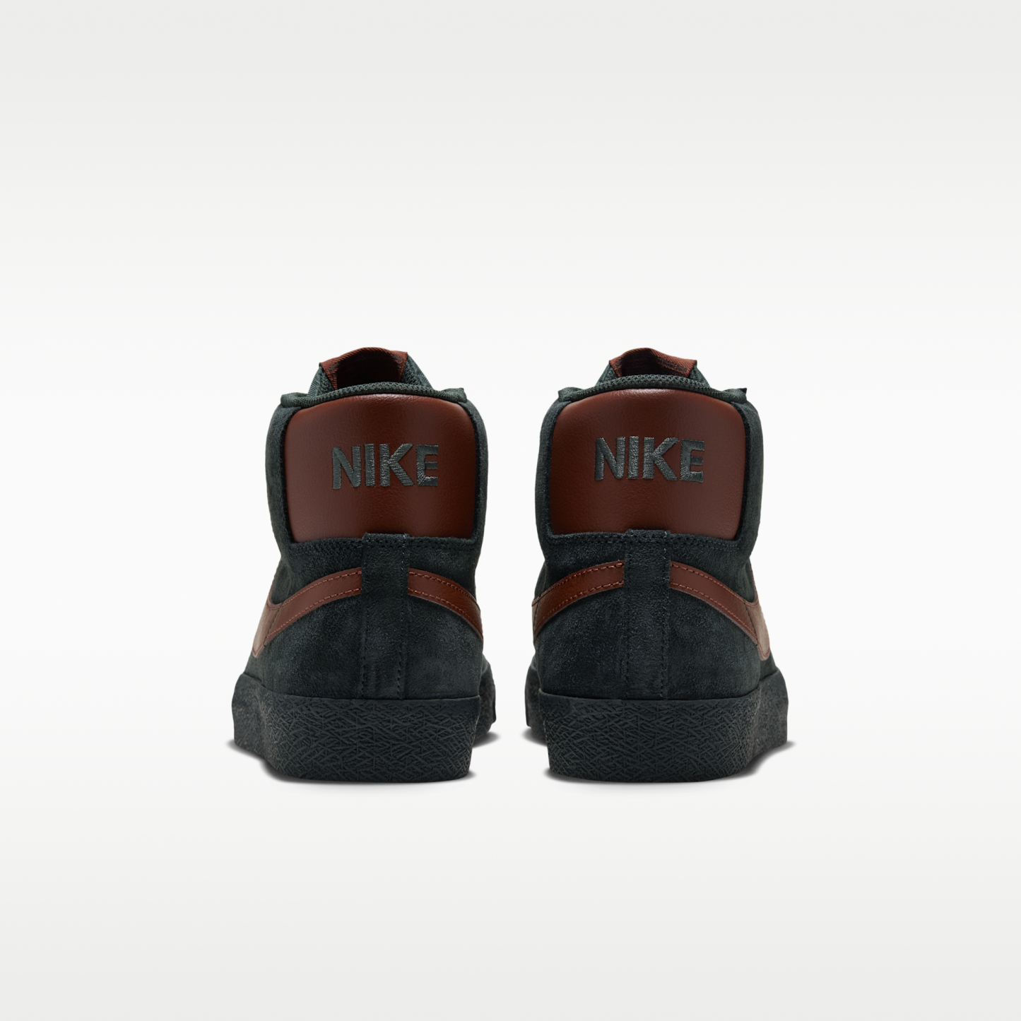 Nike SB Zoom Blazer Mid - Black Spruce/Black Spruce/Gum Medium Brown/Corduroy Brown - 6