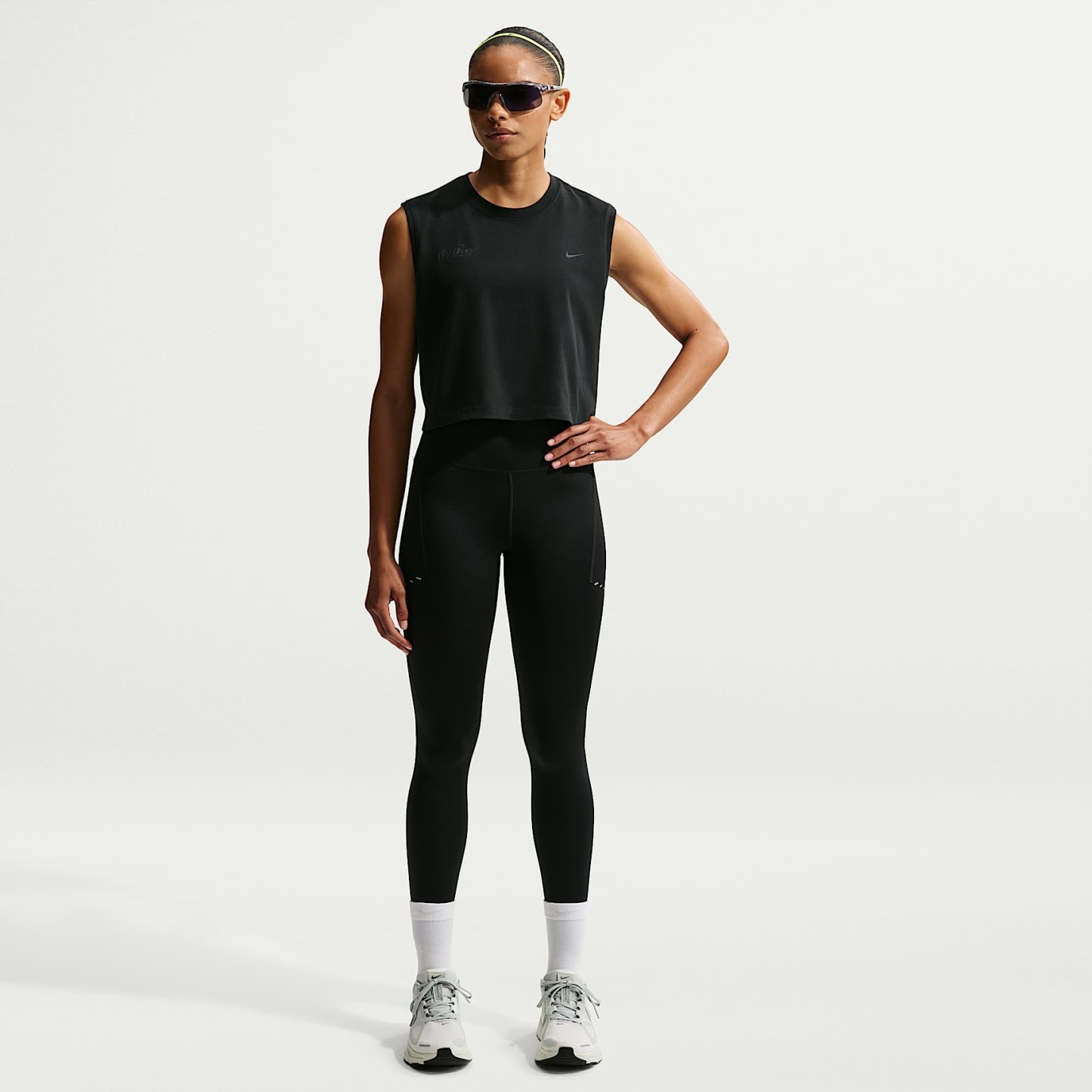 Nike Swift Butterfly - Nike Swift Butterfly Ärmelloses Dri-FIT Laufshirt (Damen)