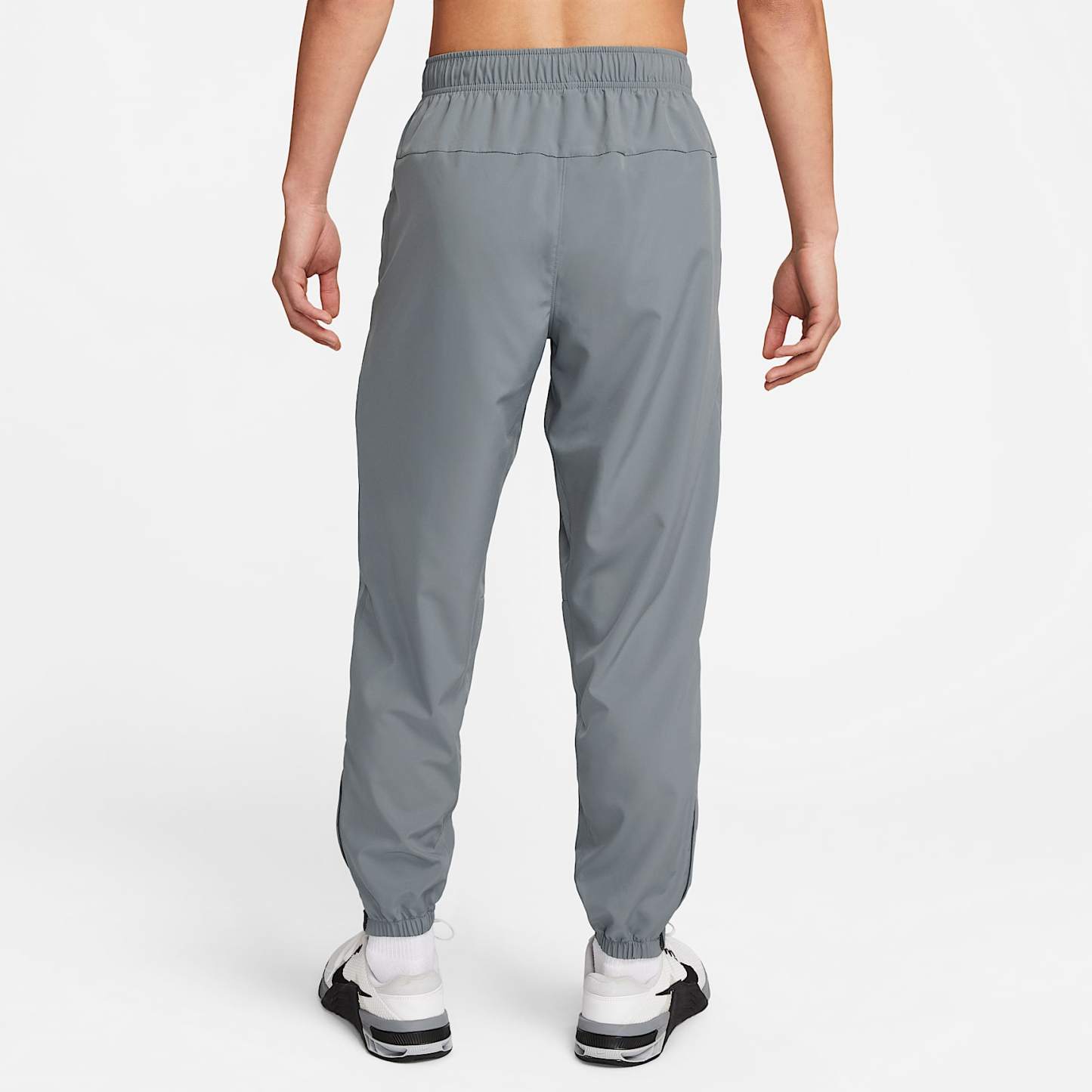 Nike Form - Nike Form vielseitige Hose mit schmal zulaufender Passform und für Herren