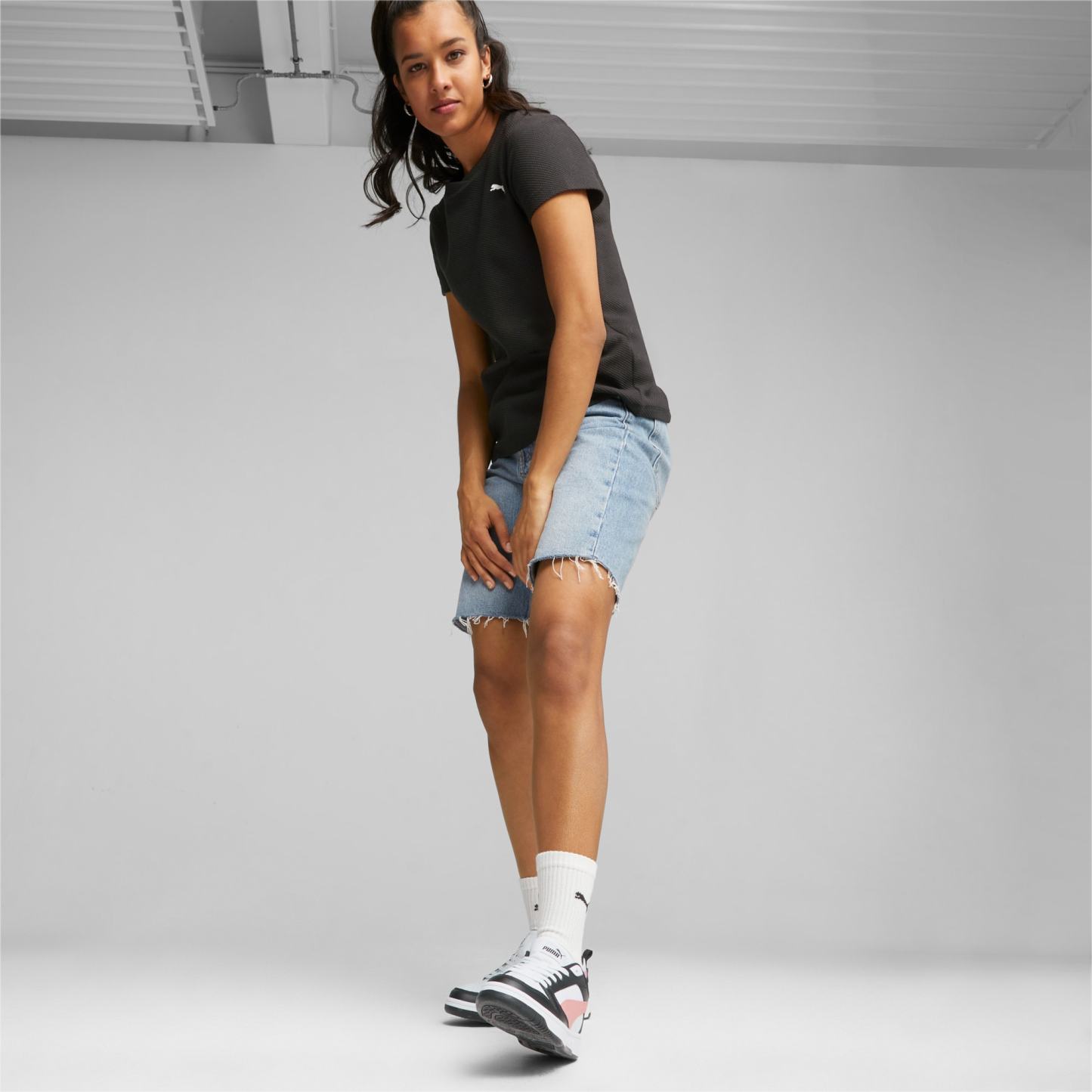 Rebound V6 Low Sneakers - PUMA White-Future Pink-PUMA Black