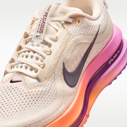 Nike Pegasus Premium - Nike Pegasus Premium Straßenlaufschuh (Damen)