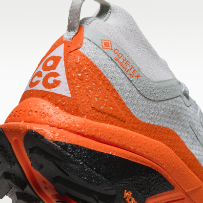 ACG Zegama Trail GORE-TEX - Light Silver/Safety Orange/Μαύρο/Summit White - 10