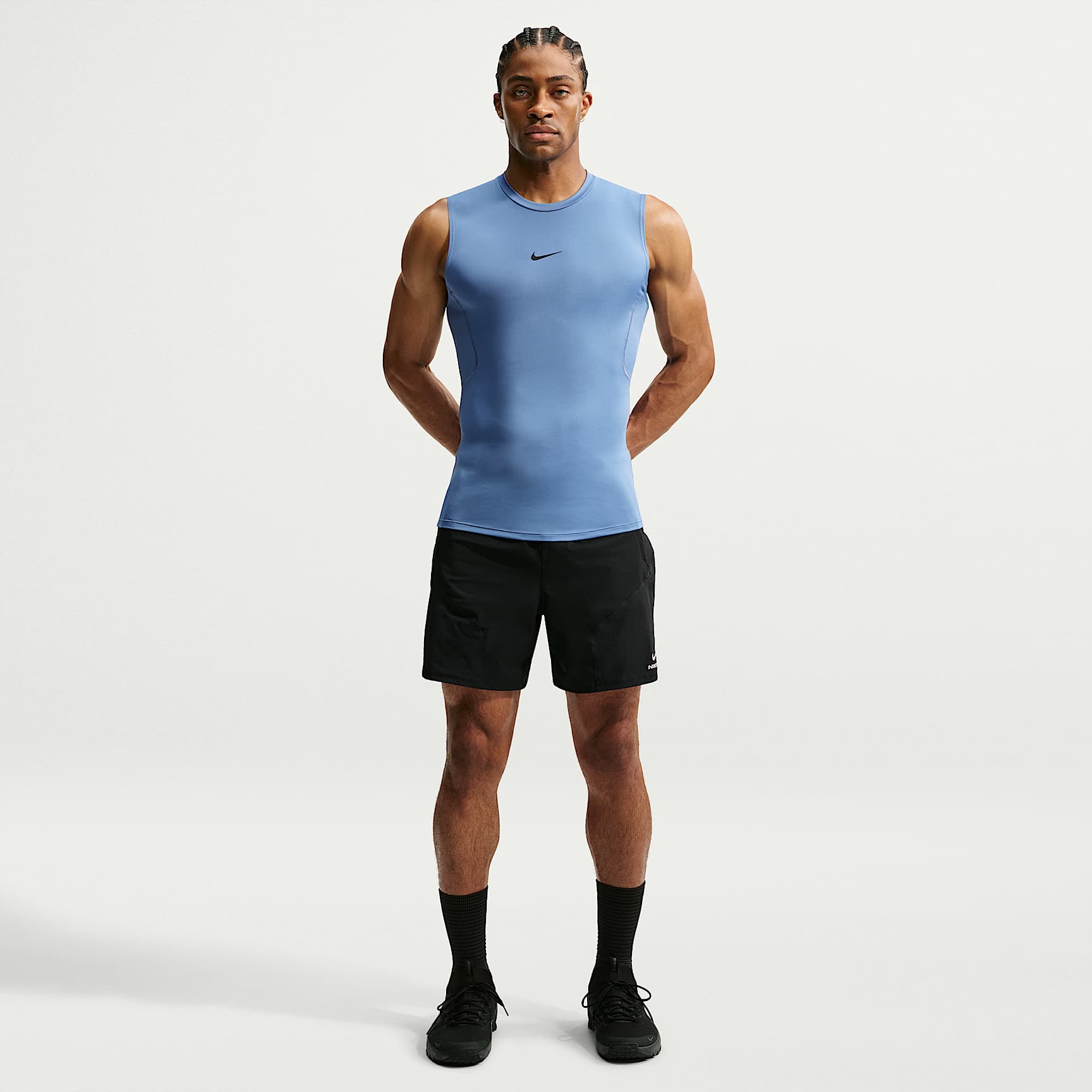 Nike Pro - Nike Pro ärmelloses Dri-FIT Fitnessoberteil mit enger Passform für Herren