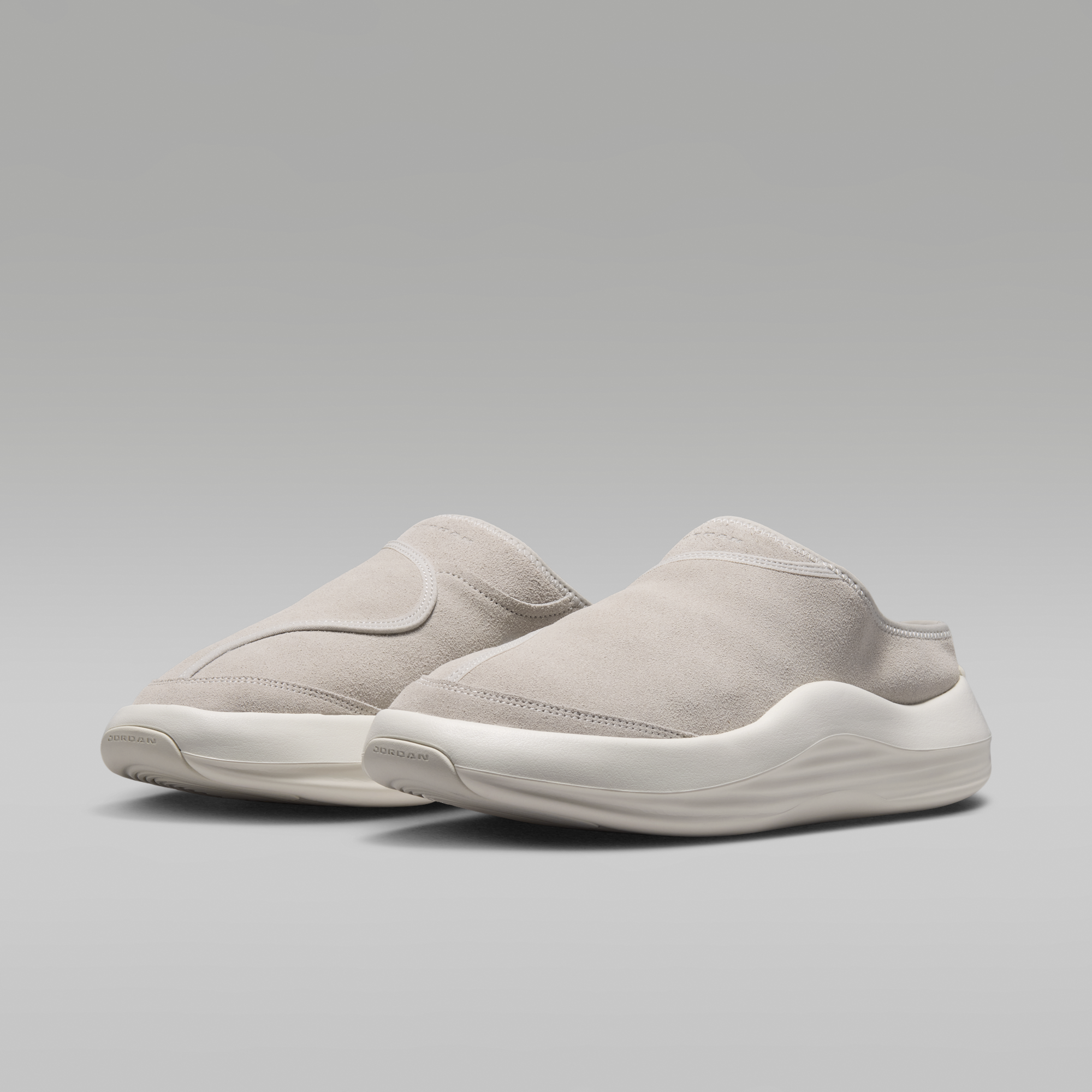 Jordan Future - Light Iron Ore/Swan/Legend Medium Brown - 5