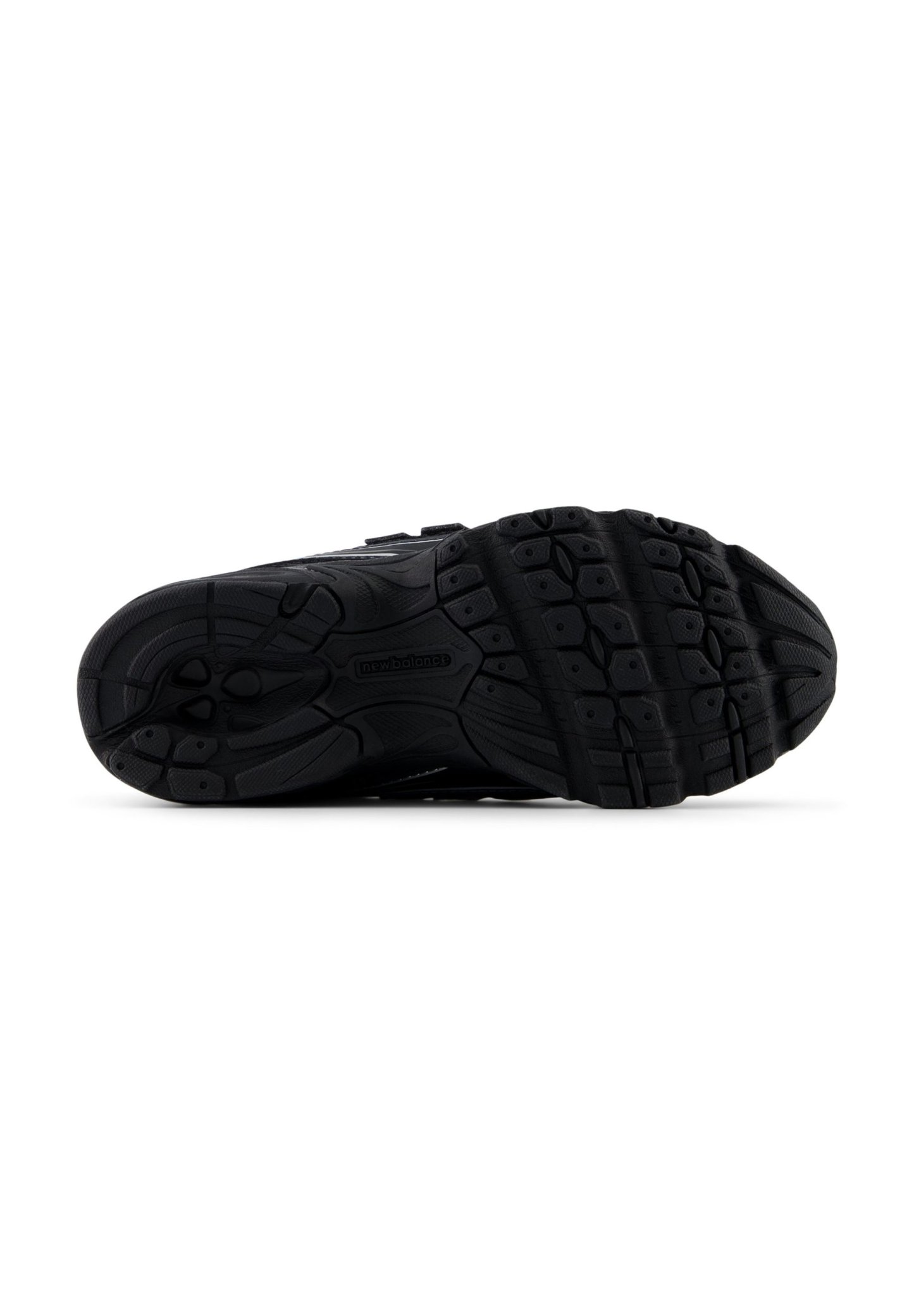 Suela de zapatilla deportiva negra con goma texturizada, surcos definidos y patrones elevados para agarre y estabilidad. Presenta logotipos y elementos de marca.