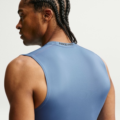 Nike Pro - Nike Pro ärmelloses Dri-FIT Fitnessoberteil mit enger Passform für Herren