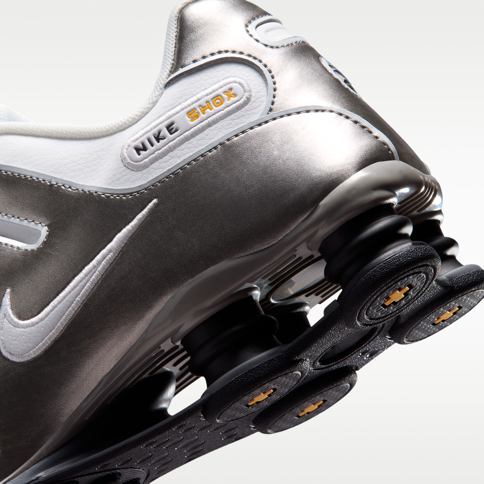 Nike Shox NZ - Summit White/Metallic Pewter/University Gold/Summit White - 8