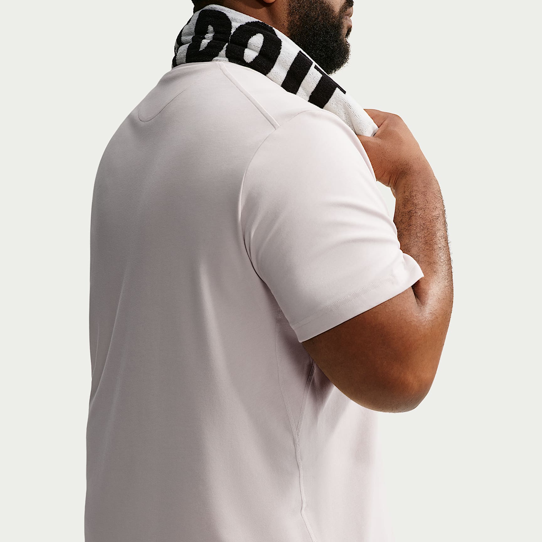 Nike Primary - Nike Primary vielseitiges Nike Dri-FIT Kurzarm-Oberteil für Herren