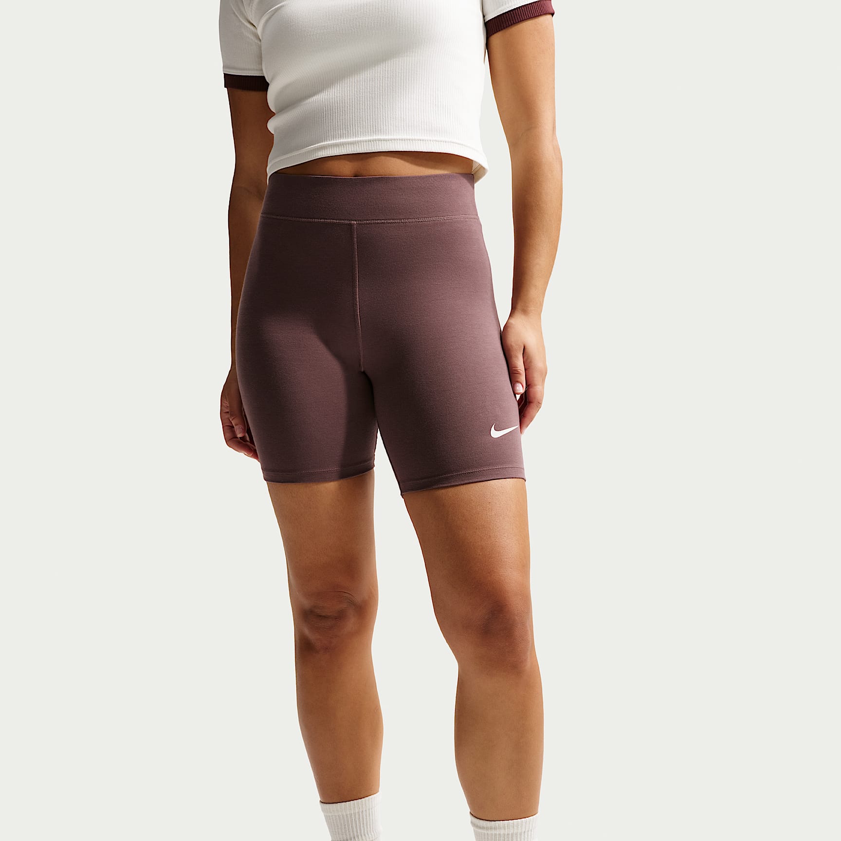 Nike Sportswear Classic - Nike Sportswear Classic Bike-Shorts mit hohem Taillenbund für Damen (ca. 20,5 cm)