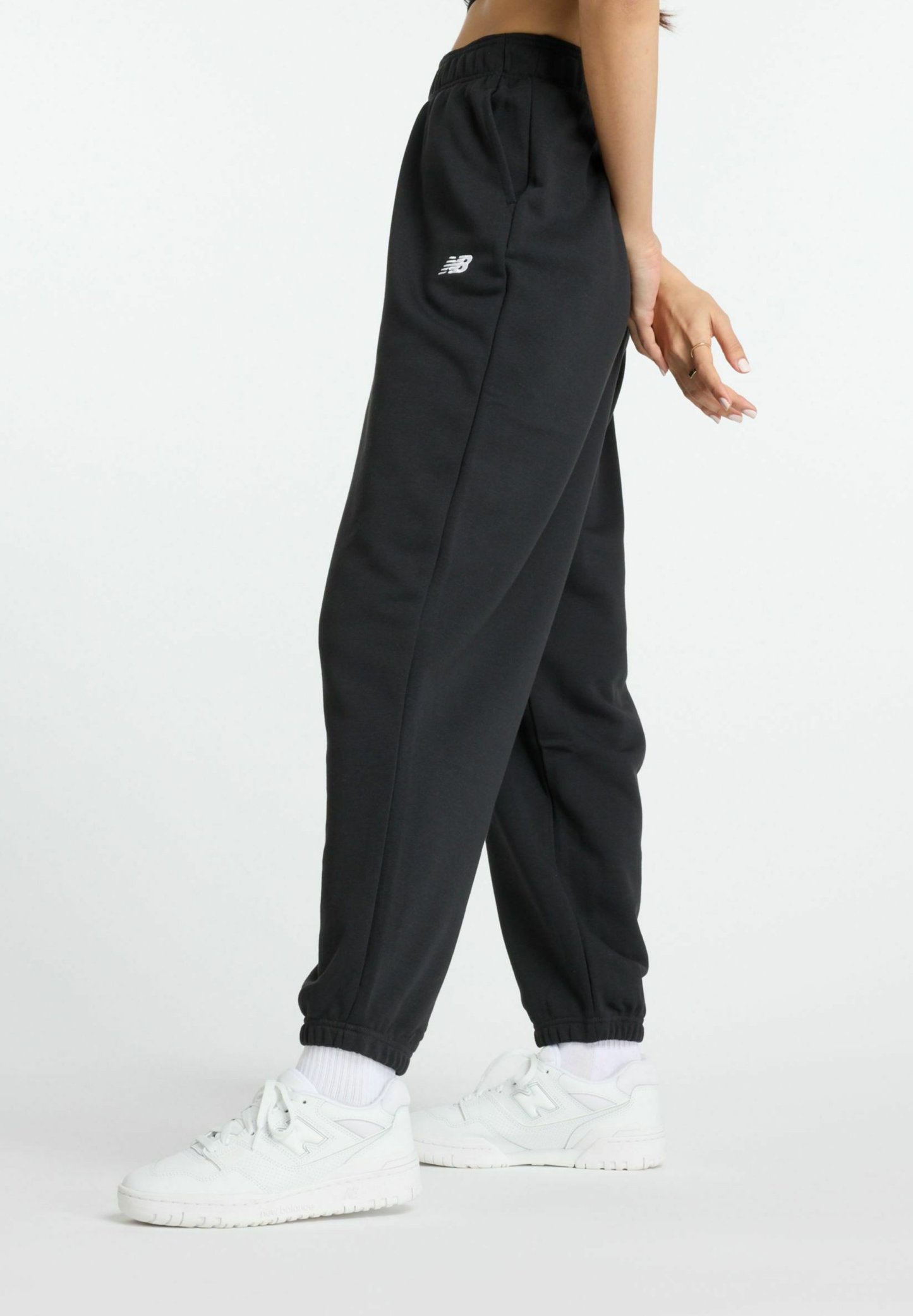New Balance SPORT ESSENTIALS FRENCH TERRY JOGGER - Pantalones deportivos - black