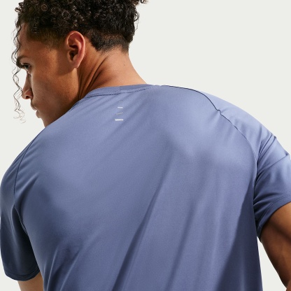 Nike Stride - Nike Stride Dri-FIT ADV Kurzarm-Laufoberteil (Herren)
