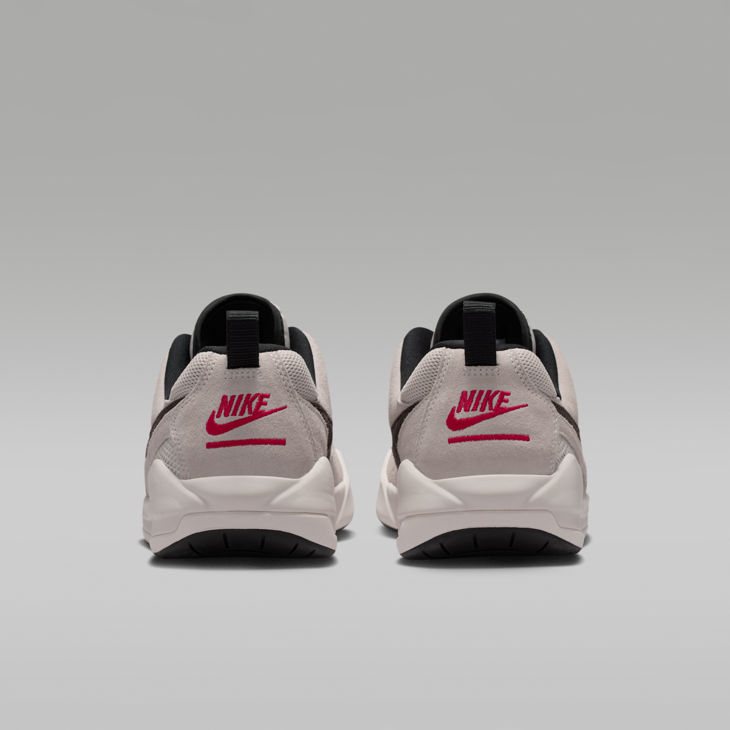 Jordan CMFT Era - Phantom/Palomino/Μαύρο/University Red - 6