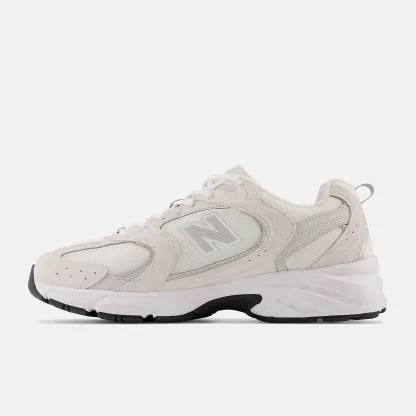 New Balance 530 - SEA SALT con GREY MATTER y White - MR530CE