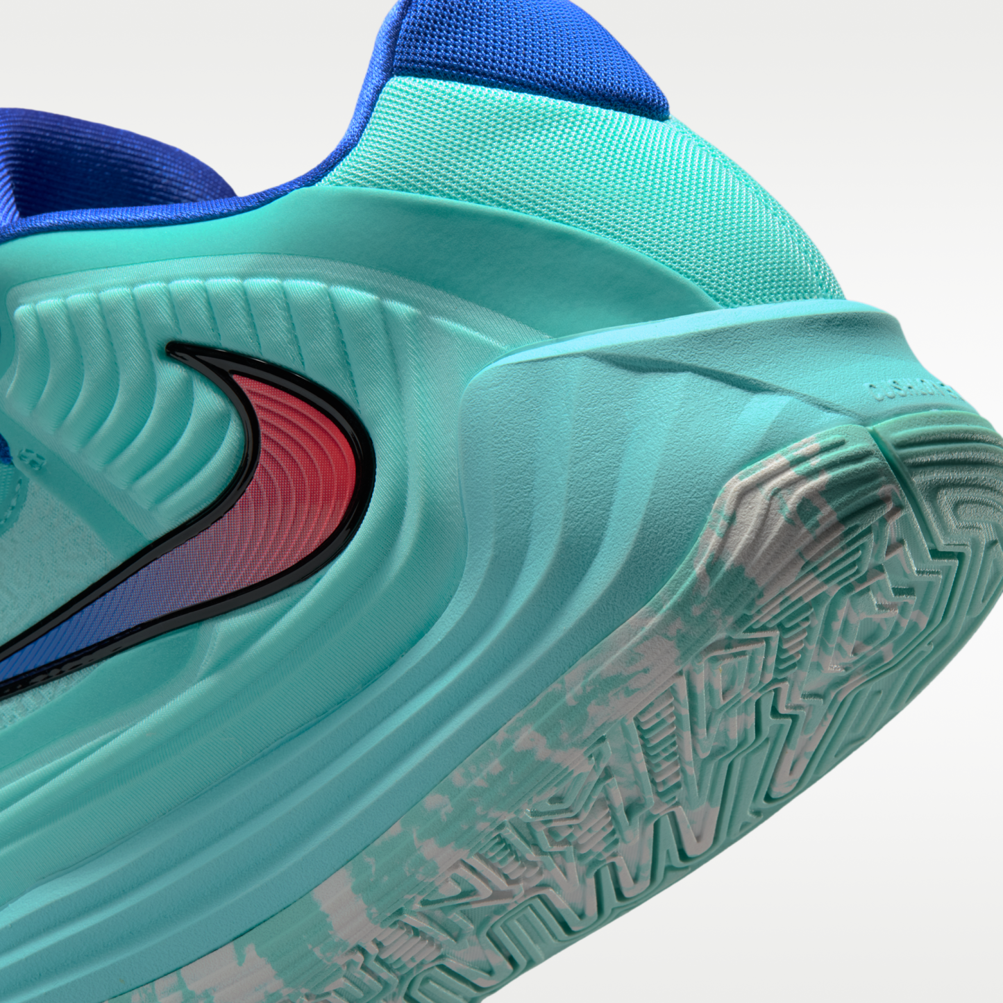 Giannis Freak 7 "Fearless" - Light Aqua/Racer Blue/Summit White/Bright Crimson - 8