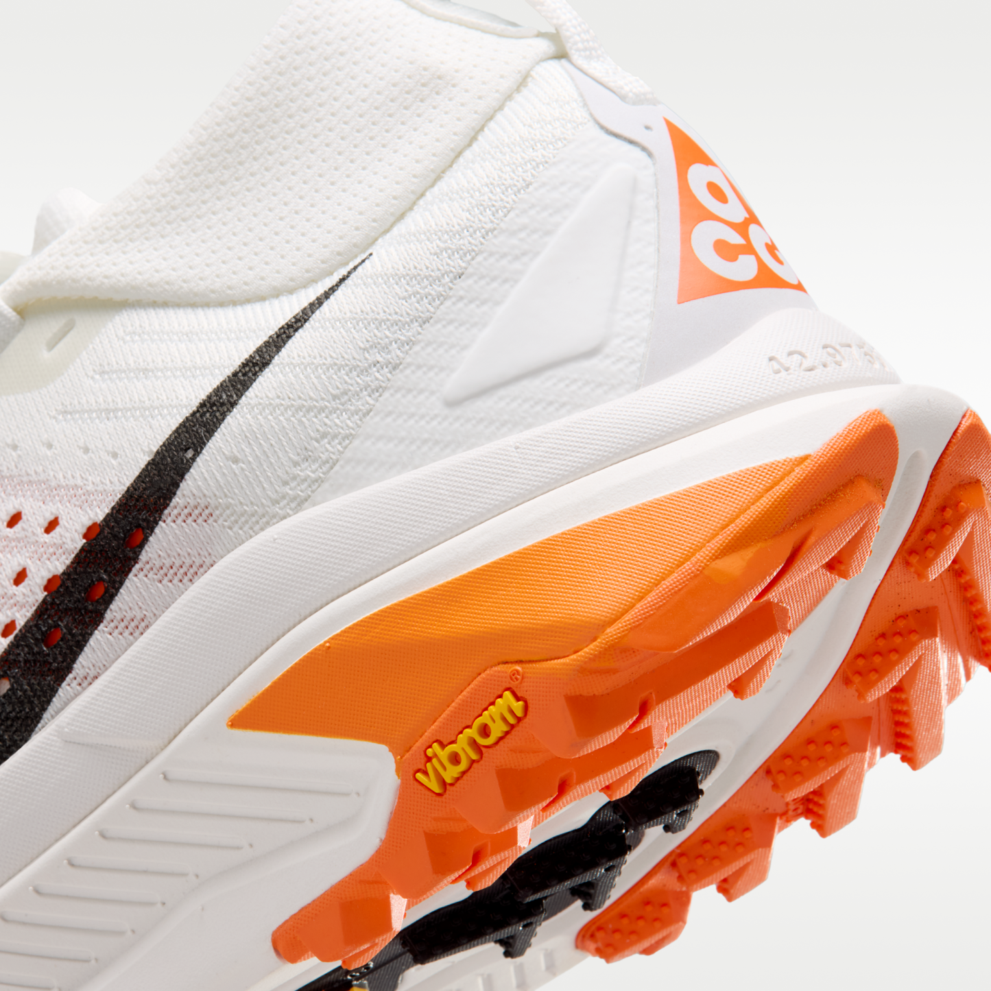 ACG Zegama Trail - Summit White/Phantom/Safety Orange/Μαύρο - 9