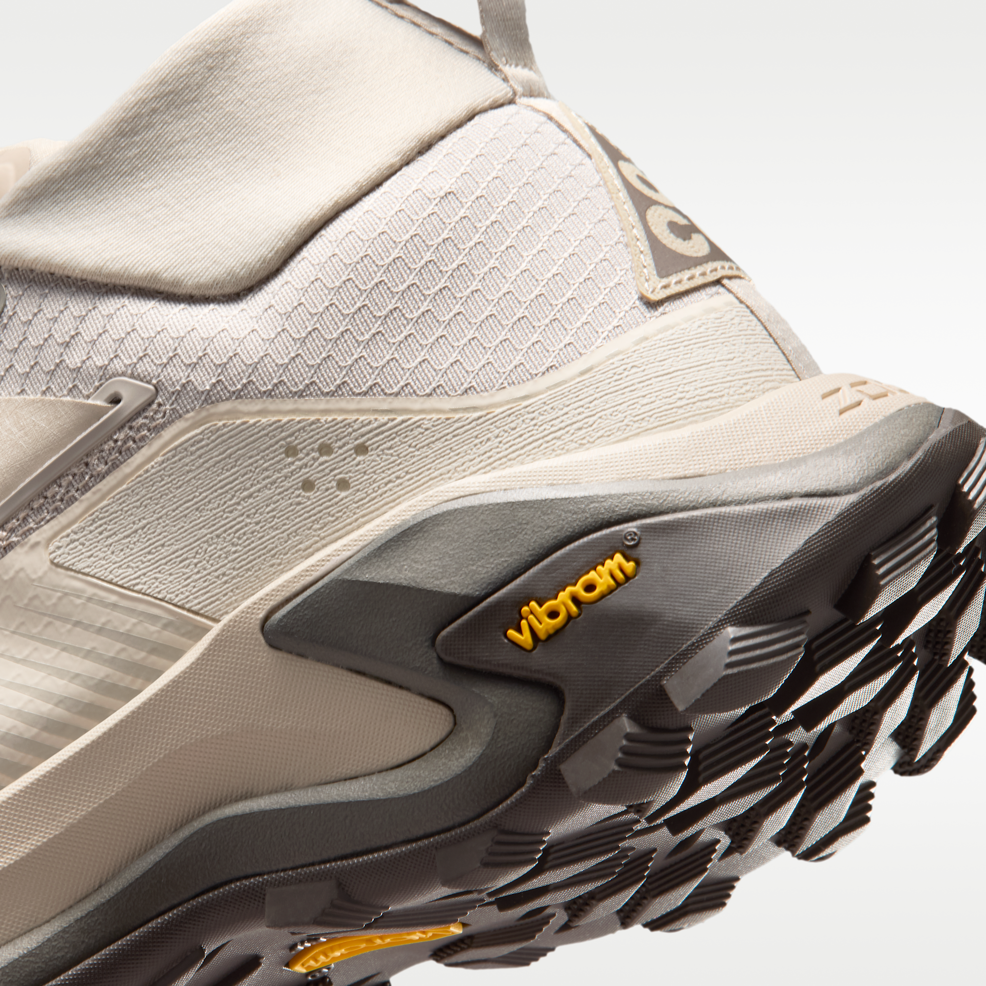 ACG Zegama Hike - Cream II/Light Orewood Brown/Cave Stone/Cream II - 8