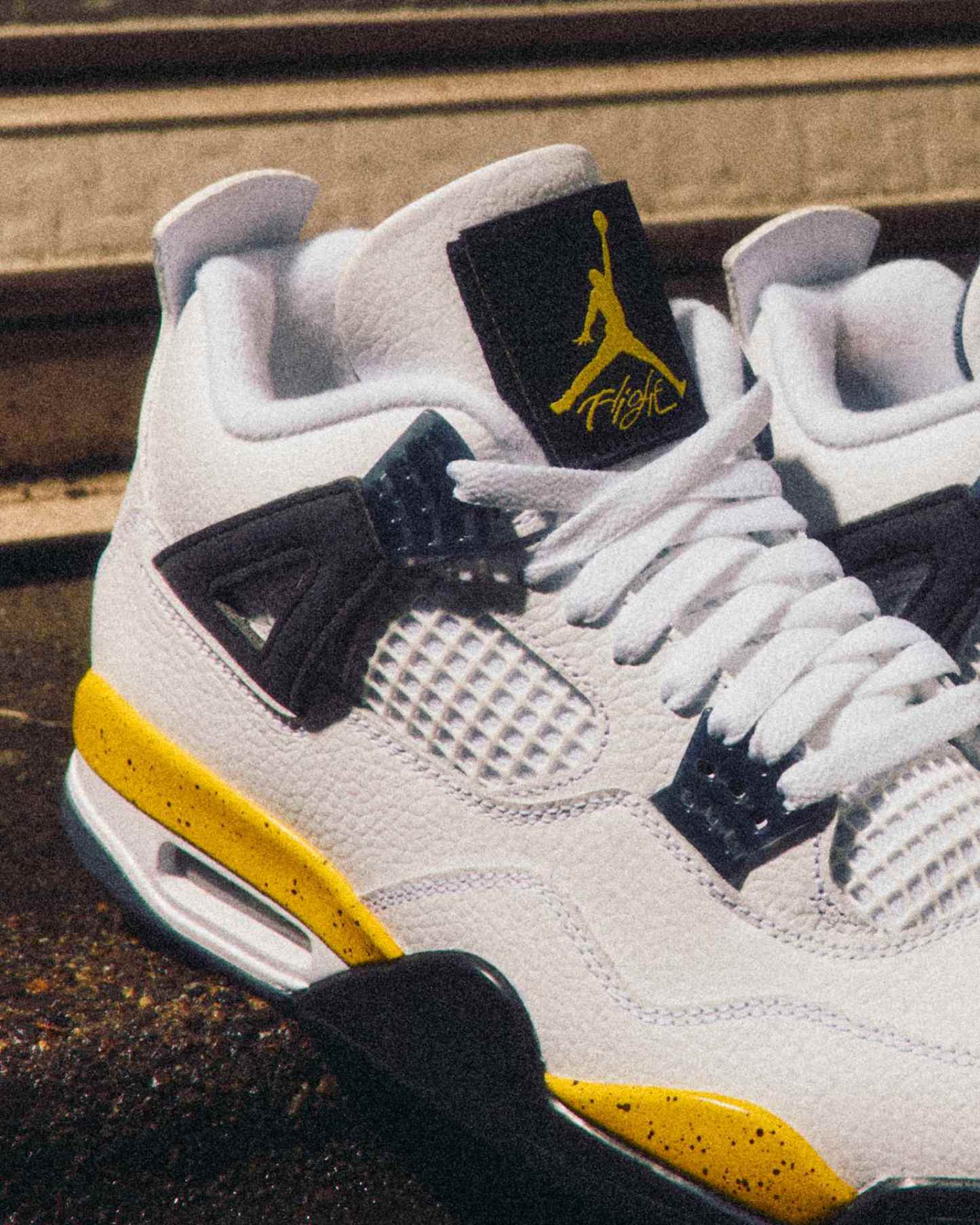 Air Jordan 4 Retro "Tour Yellow" - Λευκό/Dark Blue Grey/Μαύρο/Tour Yellow - 14