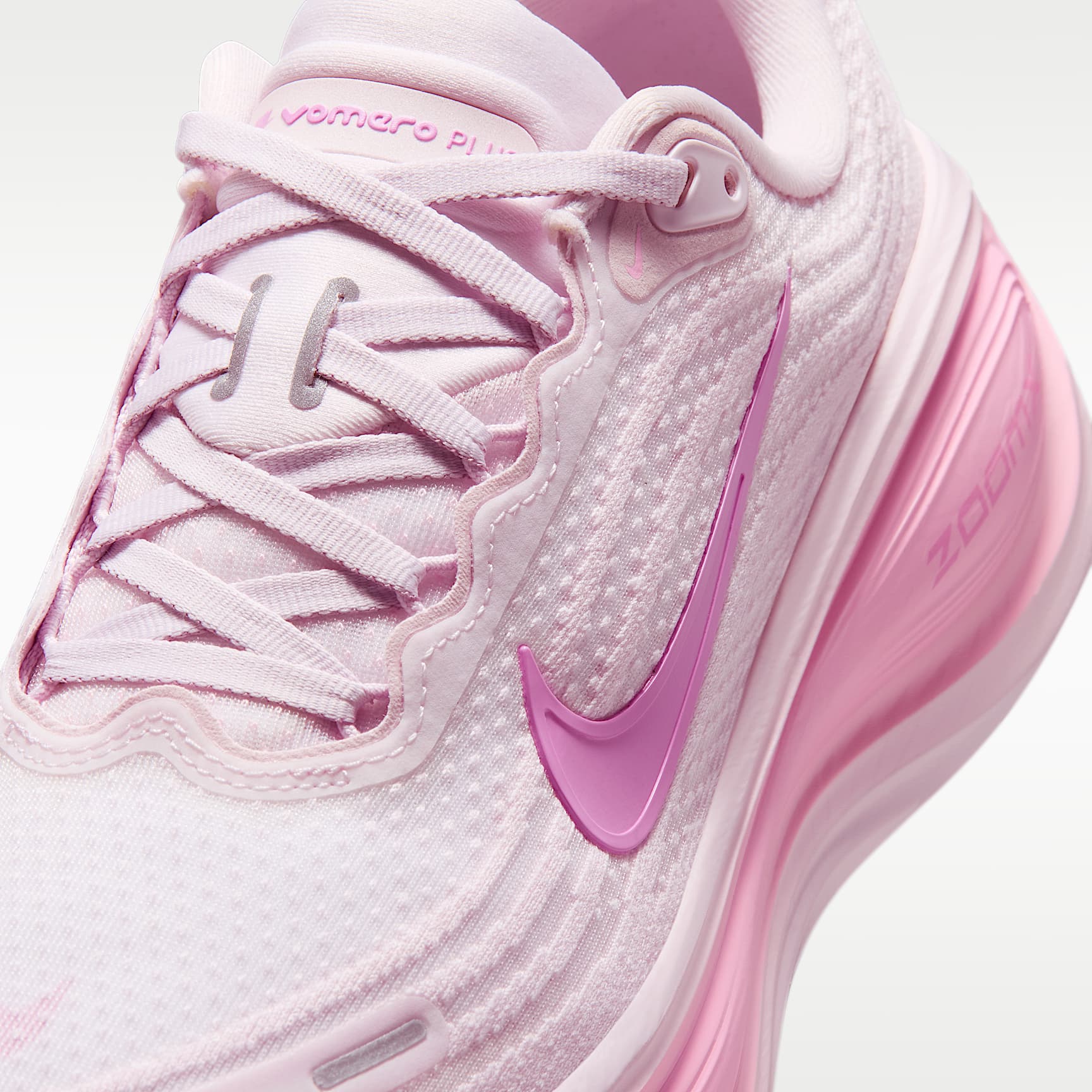 Nike Vomero Plus - Nike Vomero Plus Straßenlaufschuh (Damen)