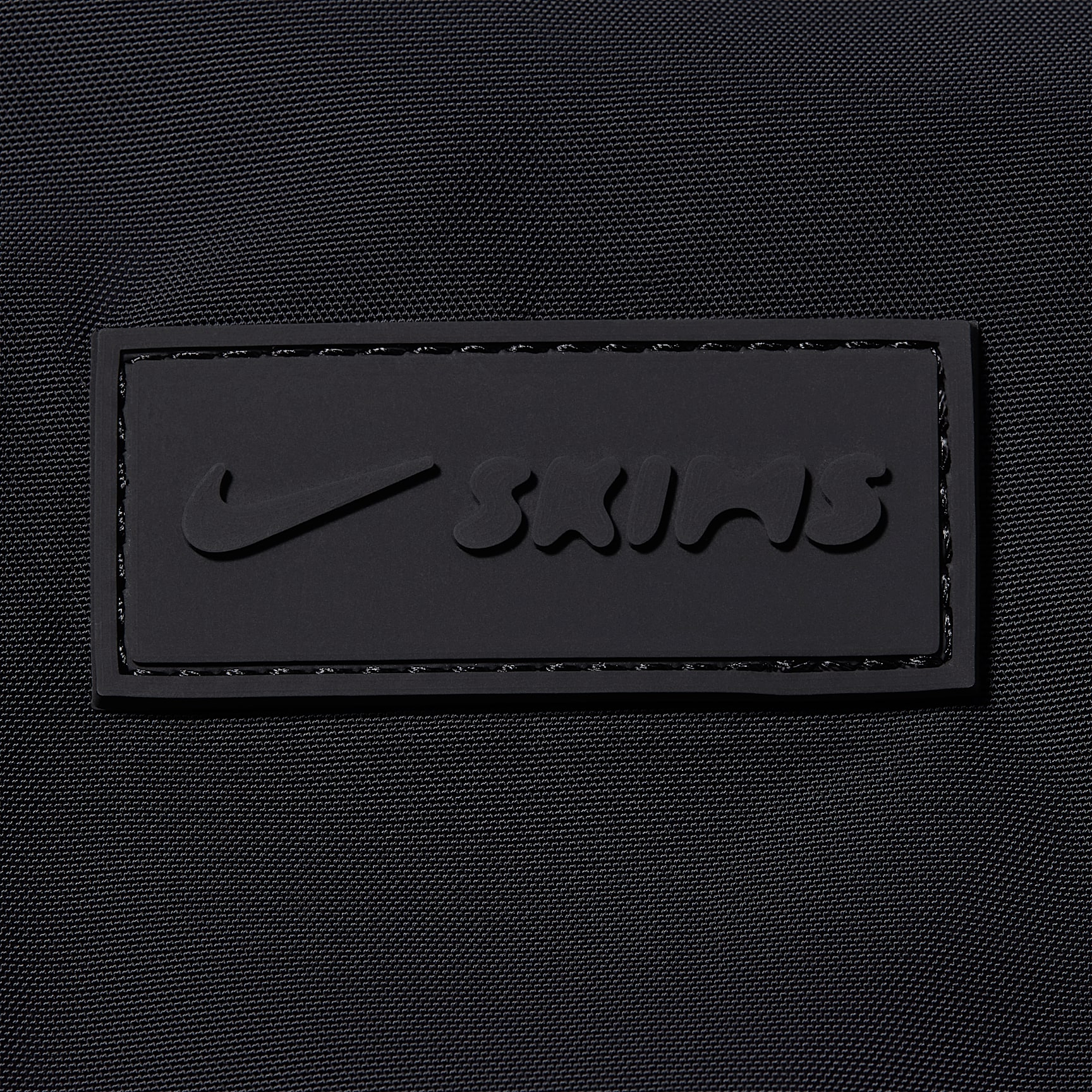 NikeSKIMS - NikeSKIMS Puffer-Gymnastiktasche (Damen)