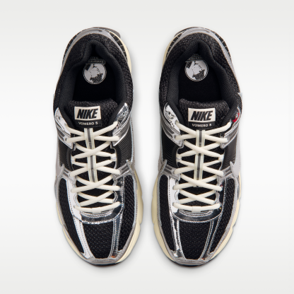 Nike Zoom Vomero 5 - Μαύρο/Metallic Silver/Coconut Milk/Chrome - 4