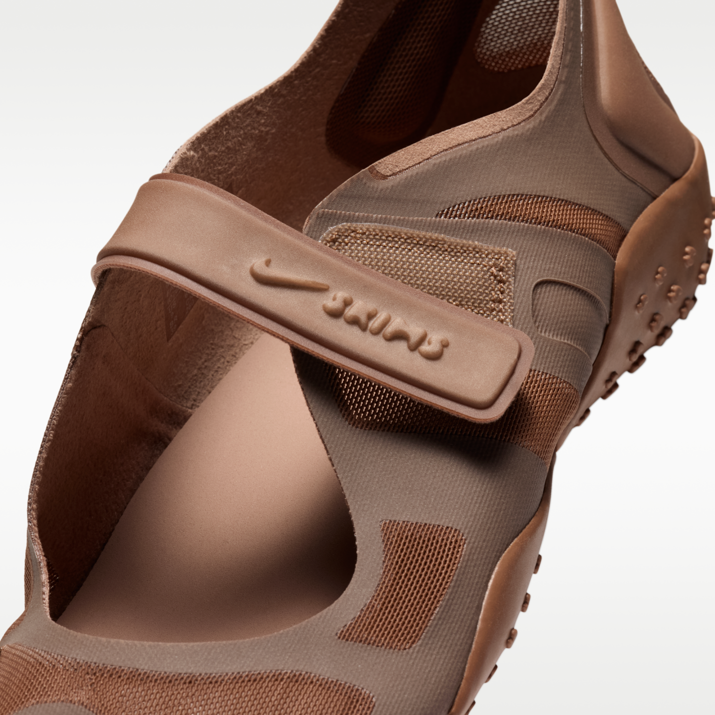 NikeSKIMS Rift Mesh - Archaeo Brown/Infinite Sable/Desert Dust/Archaeo Brown - 7