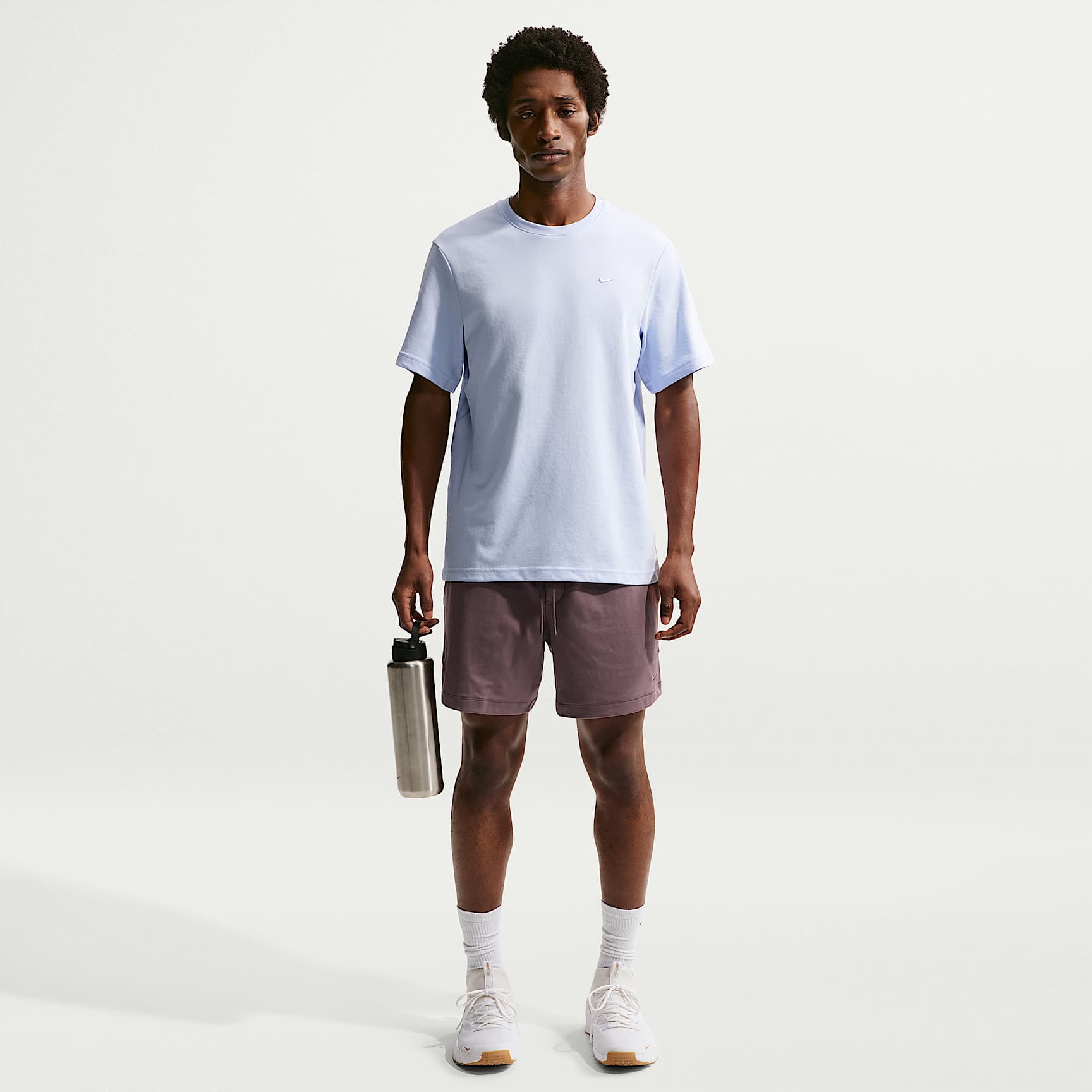 Nike Primary - Nike Primary vielseitiges Nike Dri-FIT Kurzarm-Oberteil für Herren
