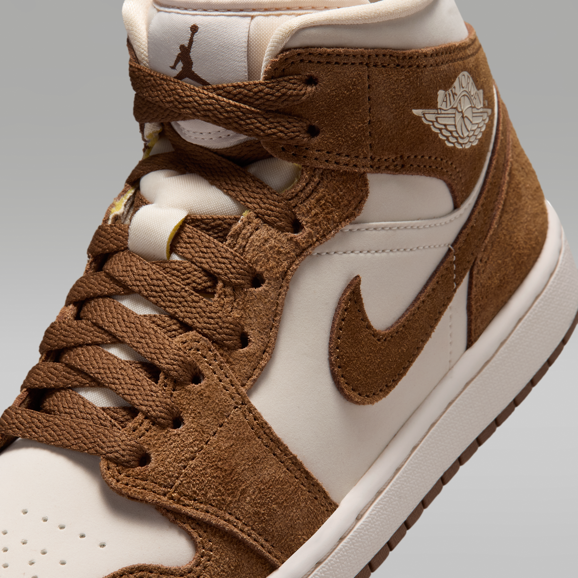 Air Jordan 1 Mid - Light British Tan/Chalk - 7